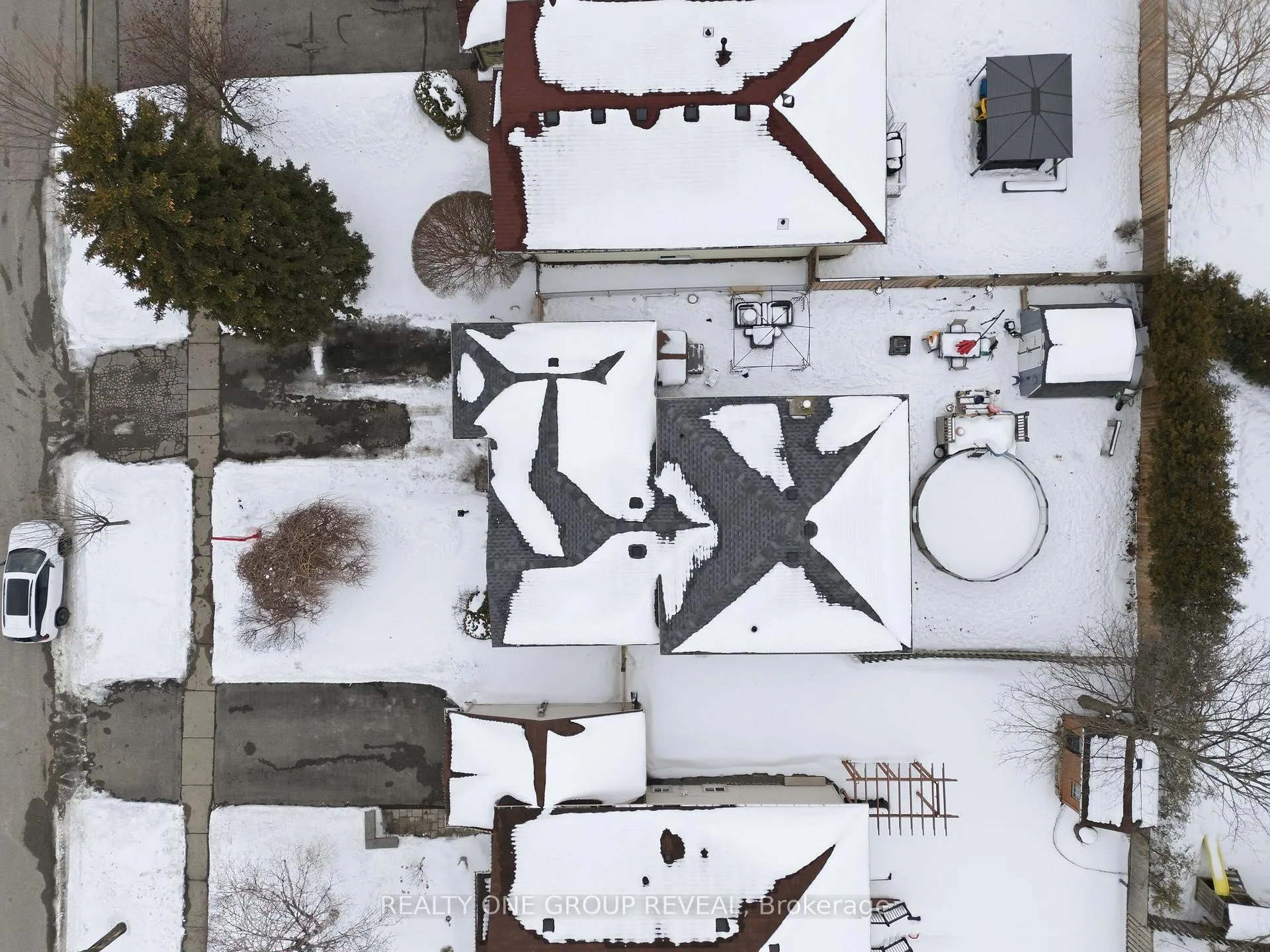 Photo 38 of 170 Seneca Avenue, Oshawa, Samac — HOMEH