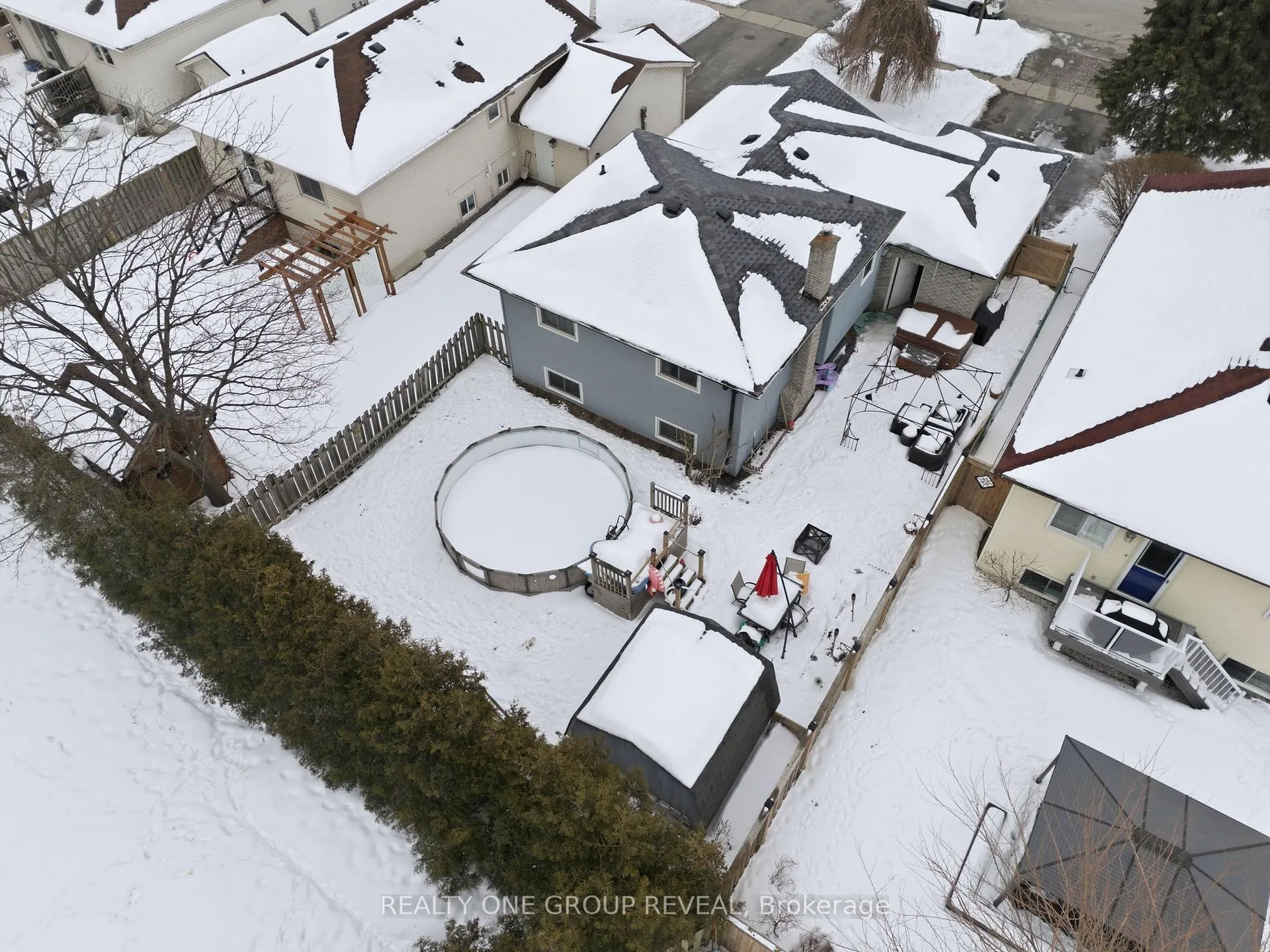 Photo 39 of 170 Seneca Avenue, Oshawa, Samac — HOMEH