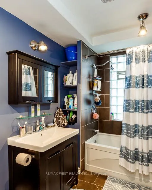 Photo 11 of Unit Main, 56 Macdonell Avenue, Toronto, Roncesvalles — HOMEH