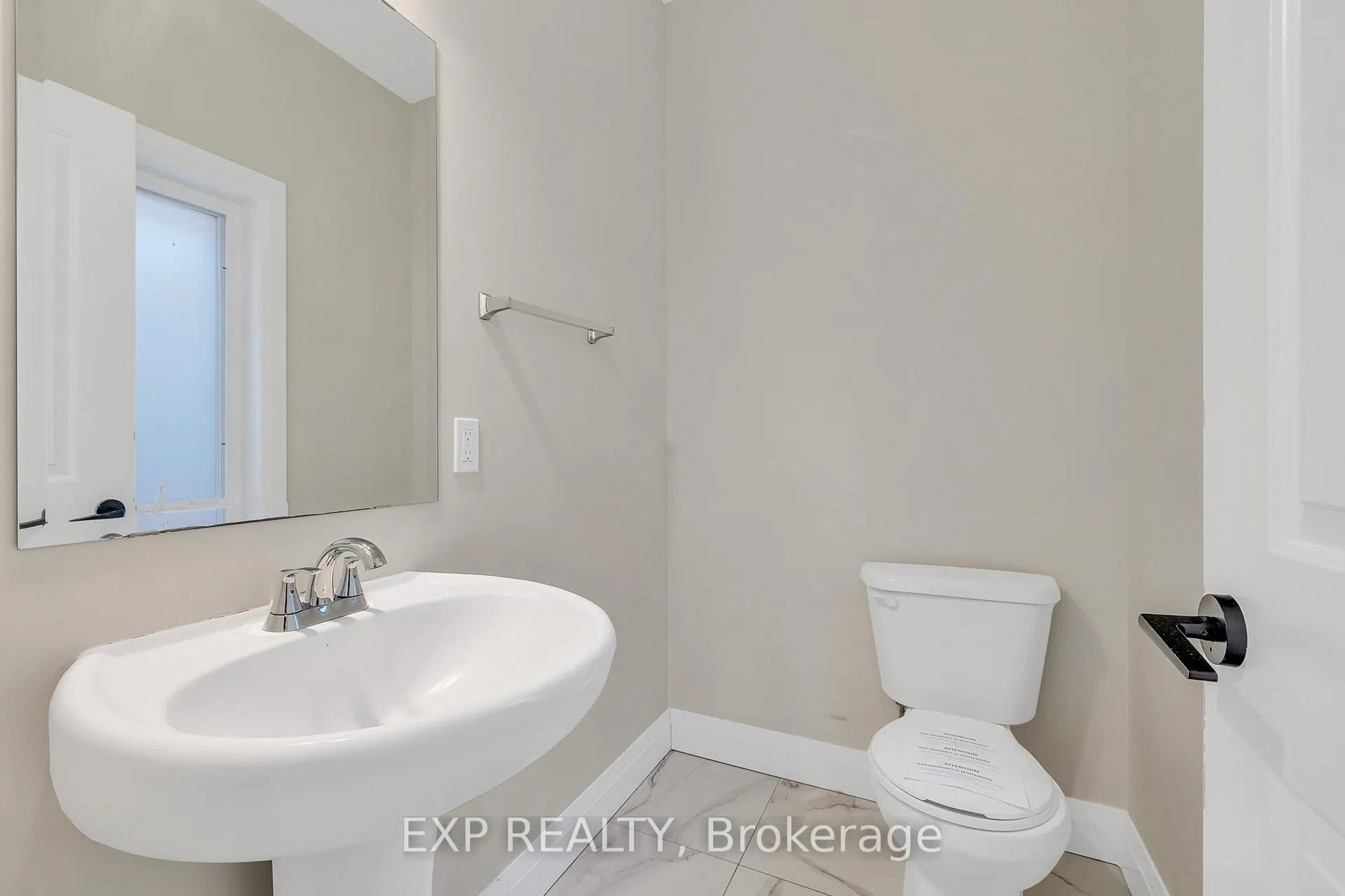 Photo 11 of 47 Pondcliffe Drive, Kitchener, Doon South — HOMEH
