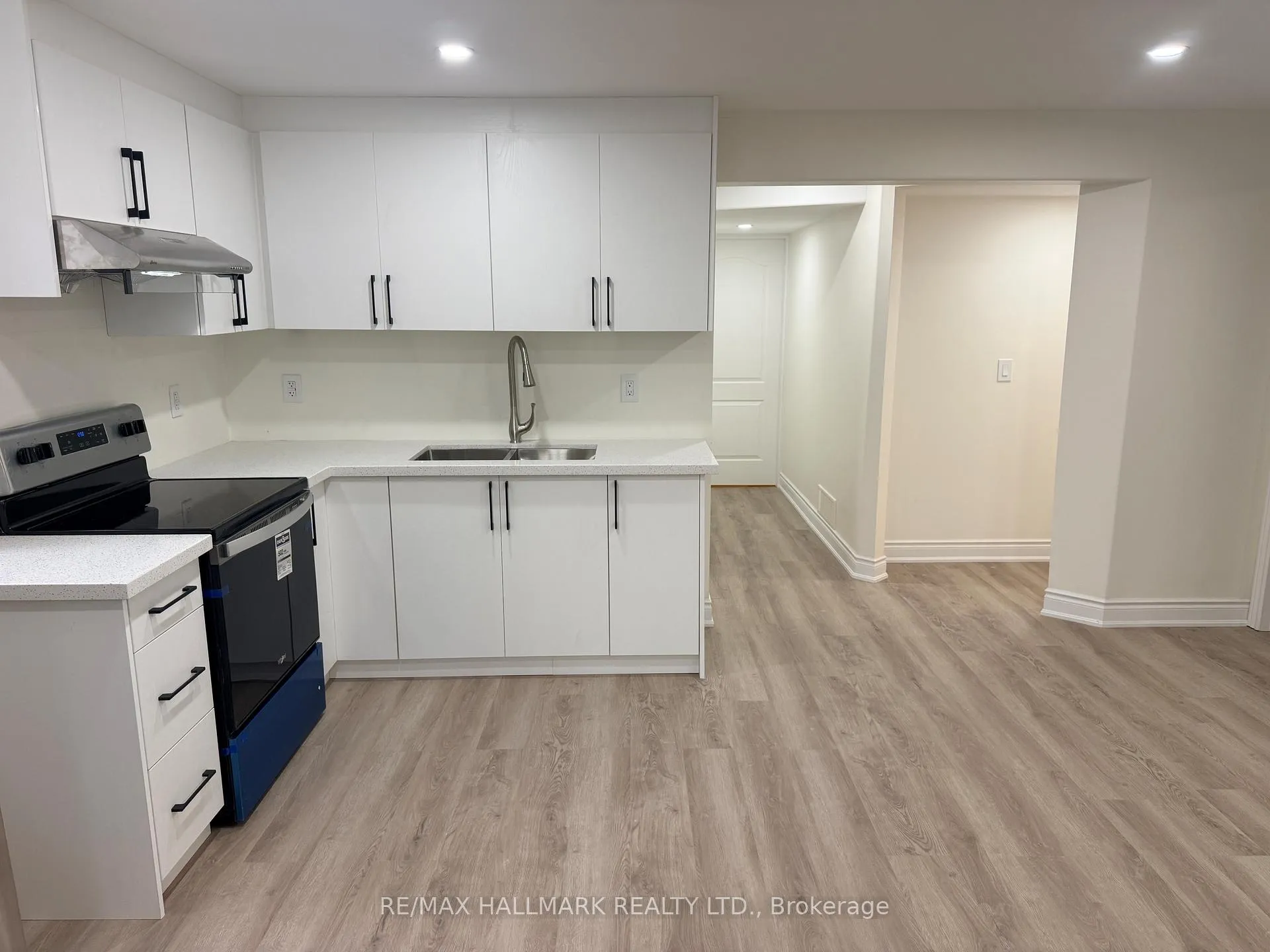 Photo 4 of Unit Bsmt, 550 Yates Drive, Milton, Coates — HOMEH