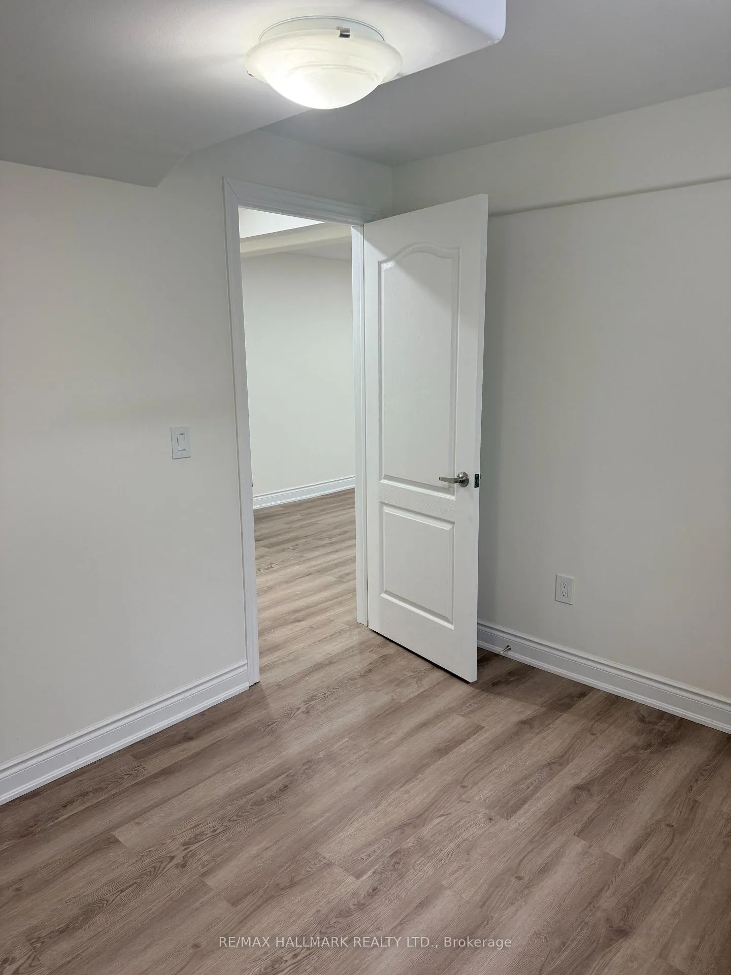 Photo 10 of Unit Bsmt, 550 Yates Drive, Milton, Coates — HOMEH