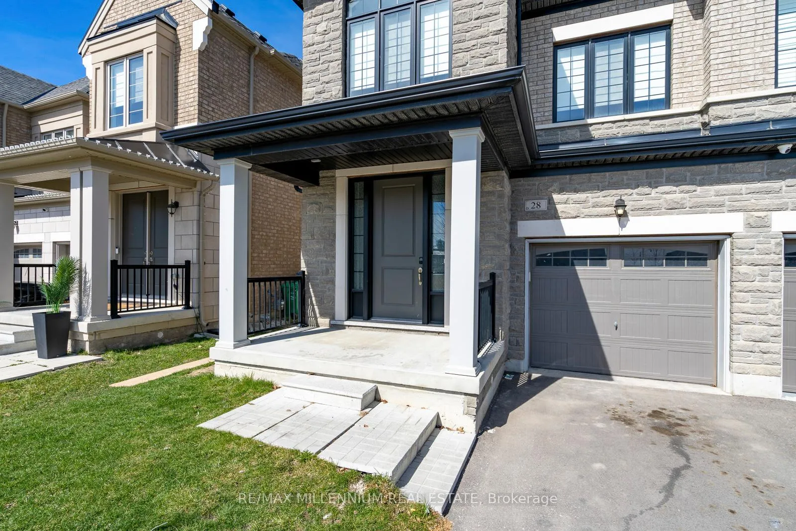 Photo 2 of Unit Upper, 28 Brent Stephens Way, Brampton, Northwest Brampton — HOMEH