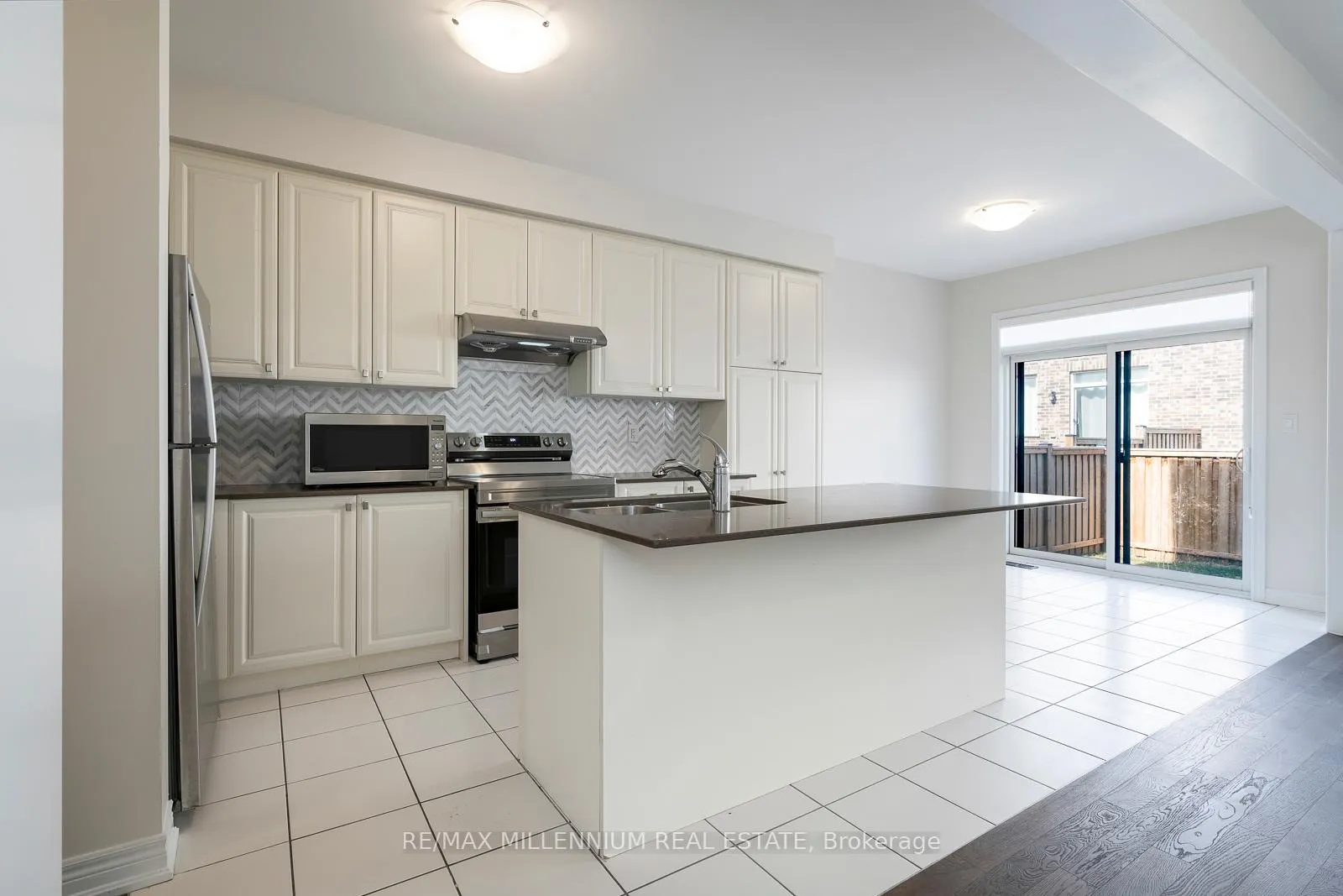 Photo 13 of Unit Upper, 28 Brent Stephens Way, Brampton, Northwest Brampton — HOMEH