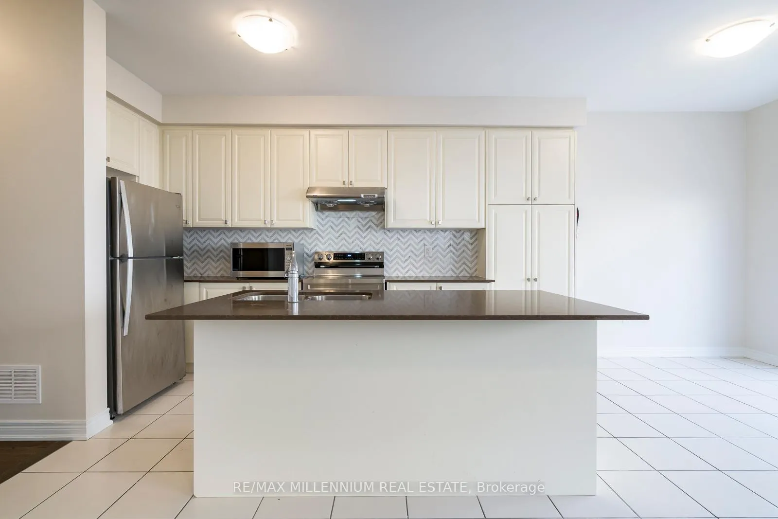 Photo 14 of Unit Upper, 28 Brent Stephens Way, Brampton, Northwest Brampton — HOMEH
