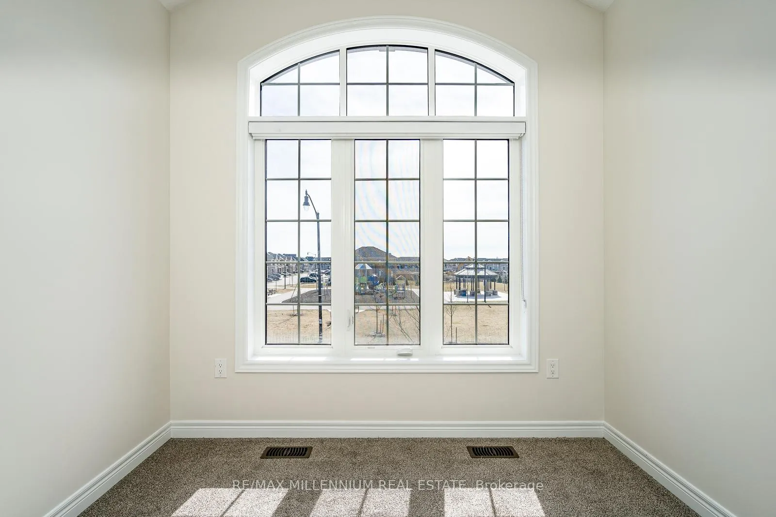 Photo 32 of Unit Upper, 28 Brent Stephens Way, Brampton, Northwest Brampton — HOMEH