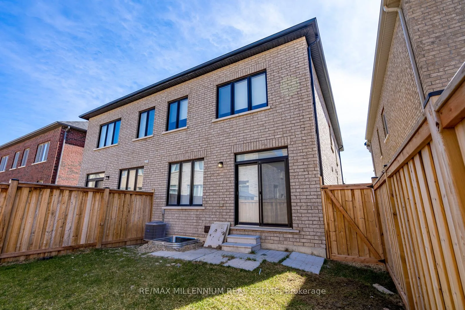 Photo 38 of Unit Upper, 28 Brent Stephens Way, Brampton, Northwest Brampton — HOMEH