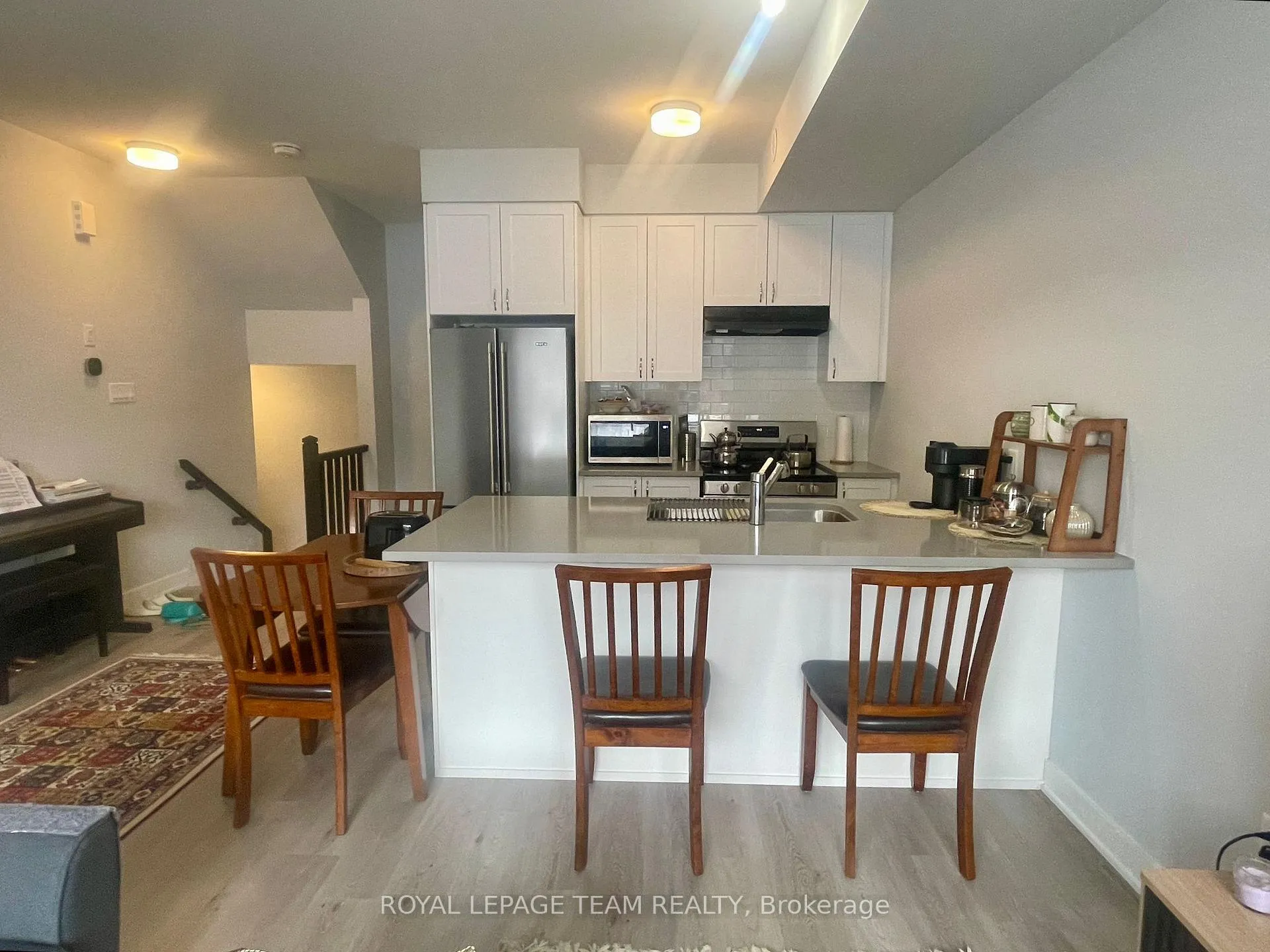 Photo 4 of 230 Mishi Private, Ottawa, CFB Rockcliffe and Area — HOMEH