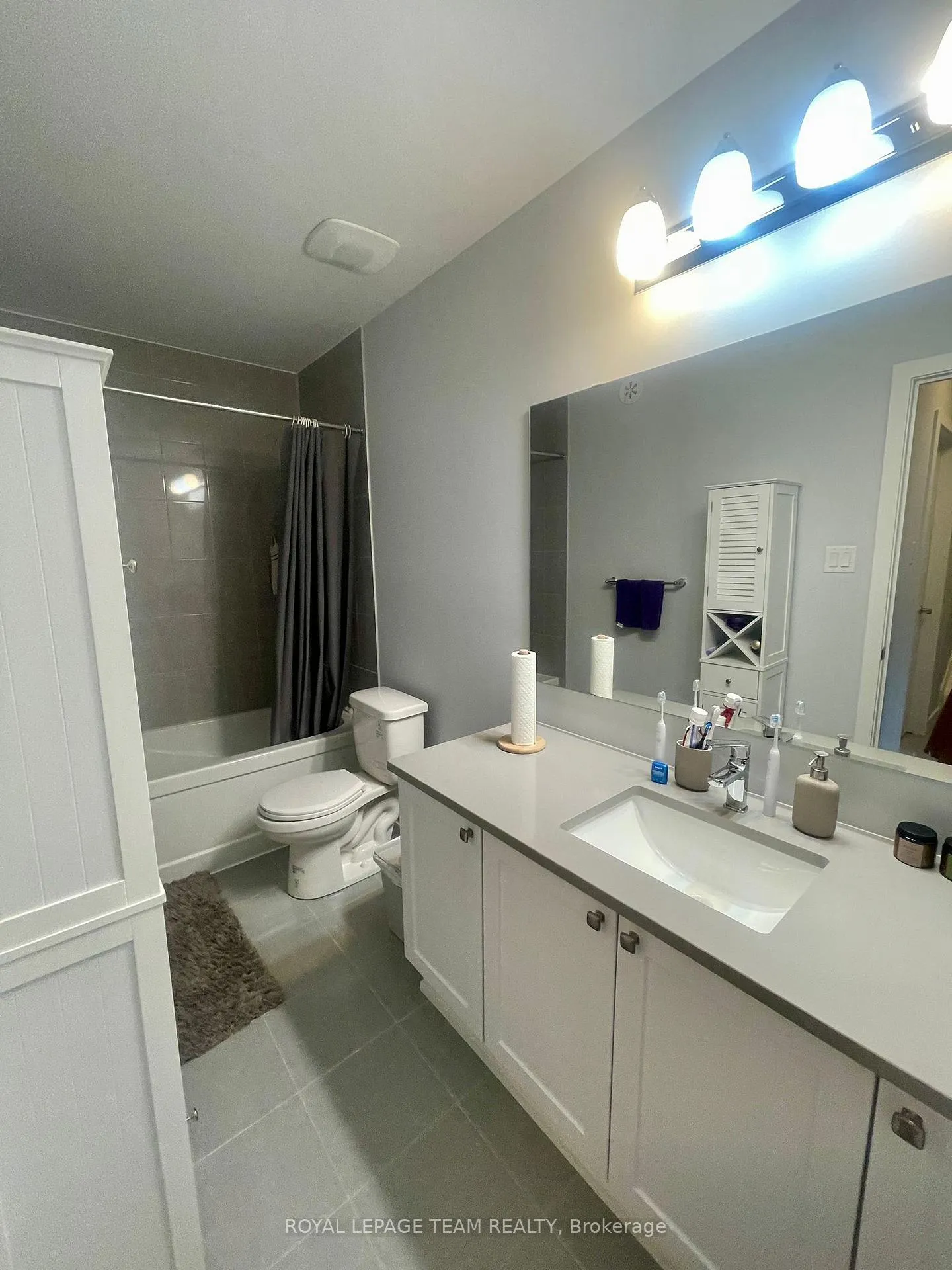 Photo 12 of 230 Mishi Private, Ottawa, CFB Rockcliffe and Area — HOMEH
