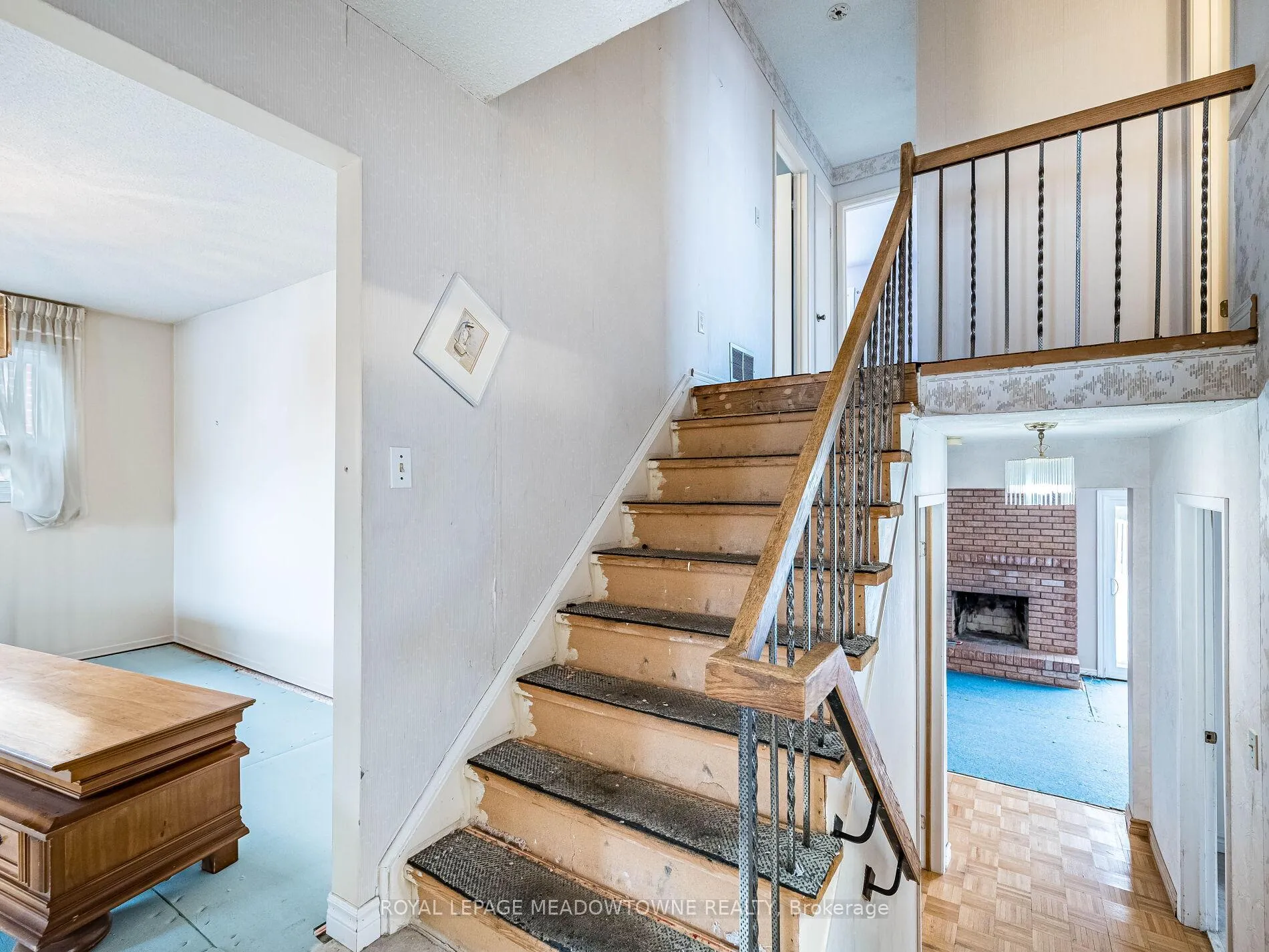 Photo 6 of 66 Pluto Drive, Brampton, Madoc — HOMEH