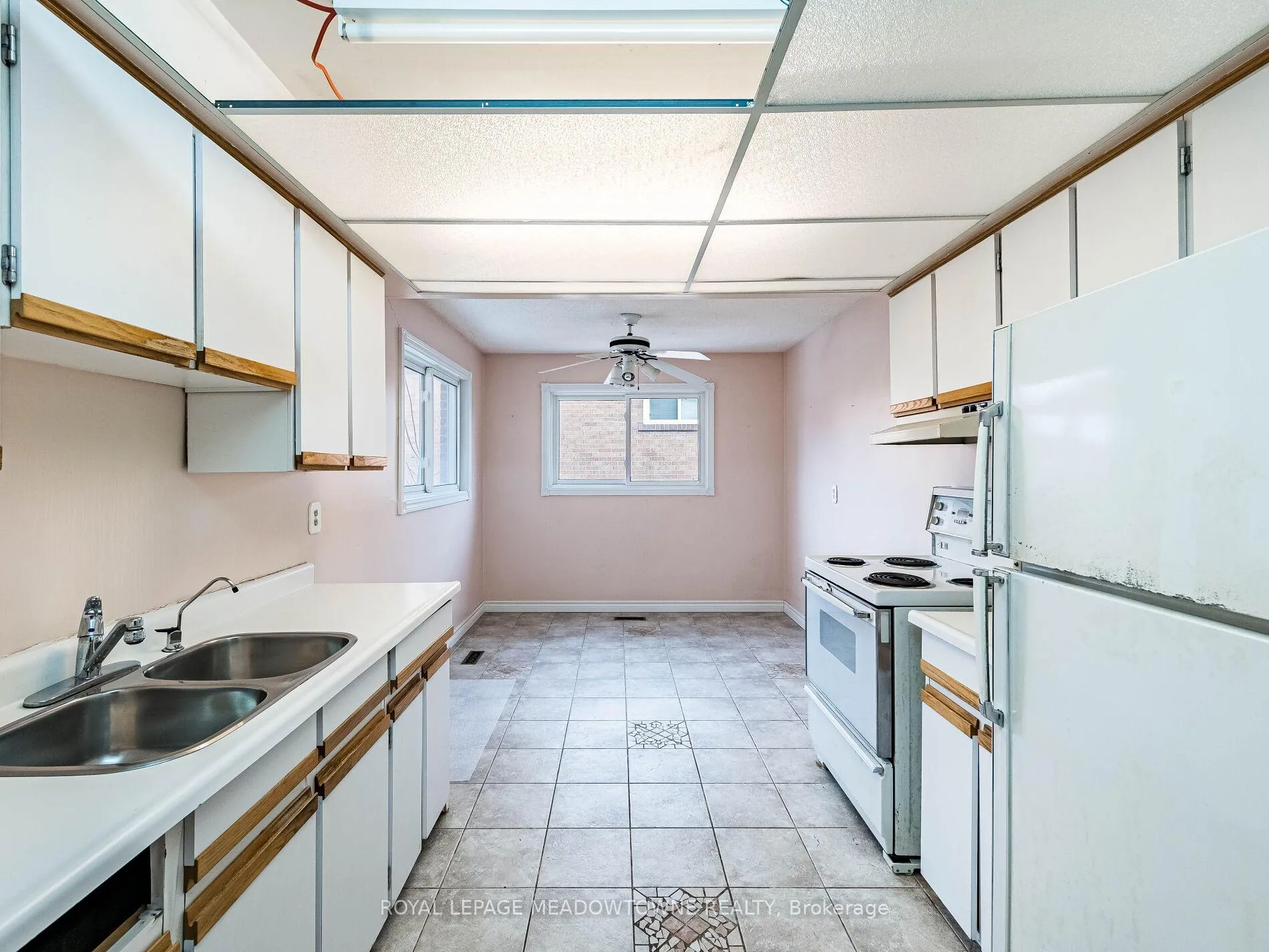Photo 12 of 66 Pluto Drive, Brampton, Madoc — HOMEH