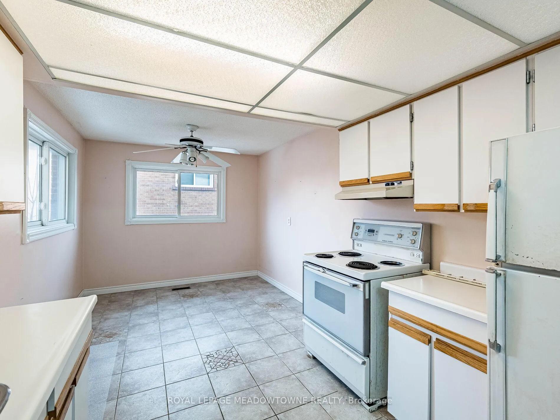 Photo 13 of 66 Pluto Drive, Brampton, Madoc — HOMEH