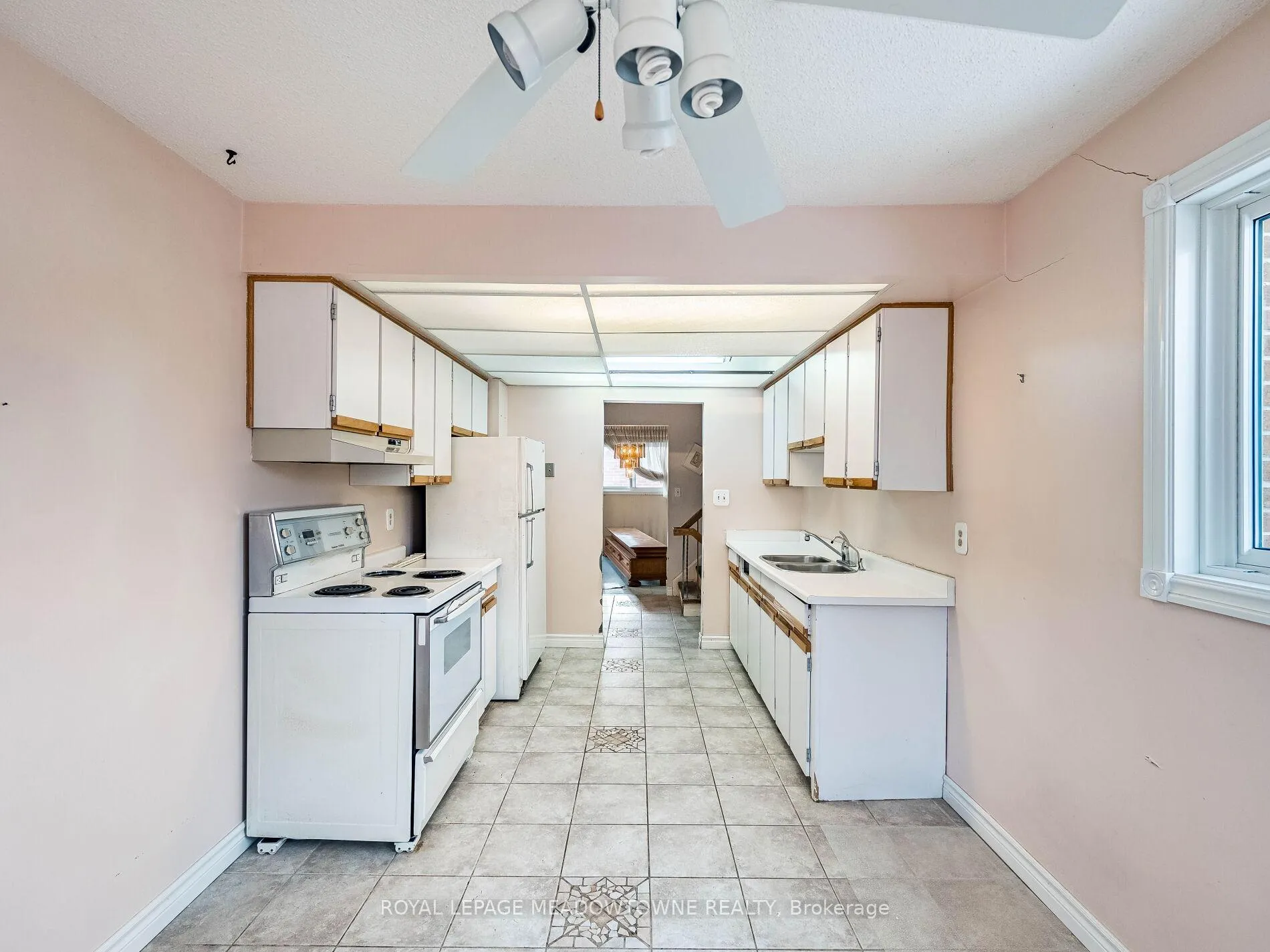 Photo 15 of 66 Pluto Drive, Brampton, Madoc — HOMEH