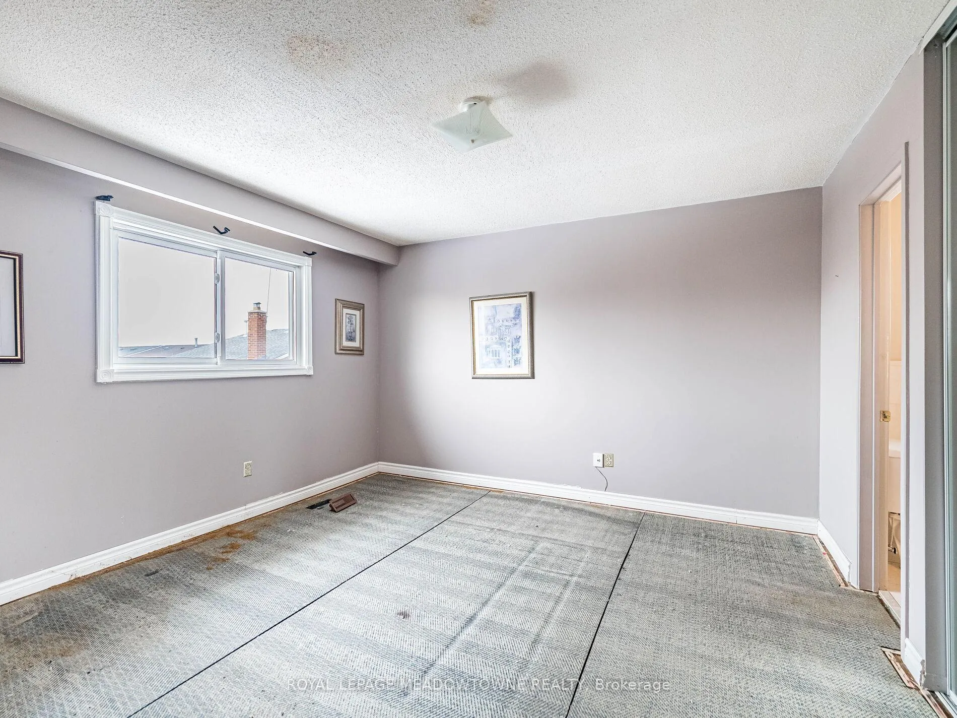 Photo 18 of 66 Pluto Drive, Brampton, Madoc — HOMEH