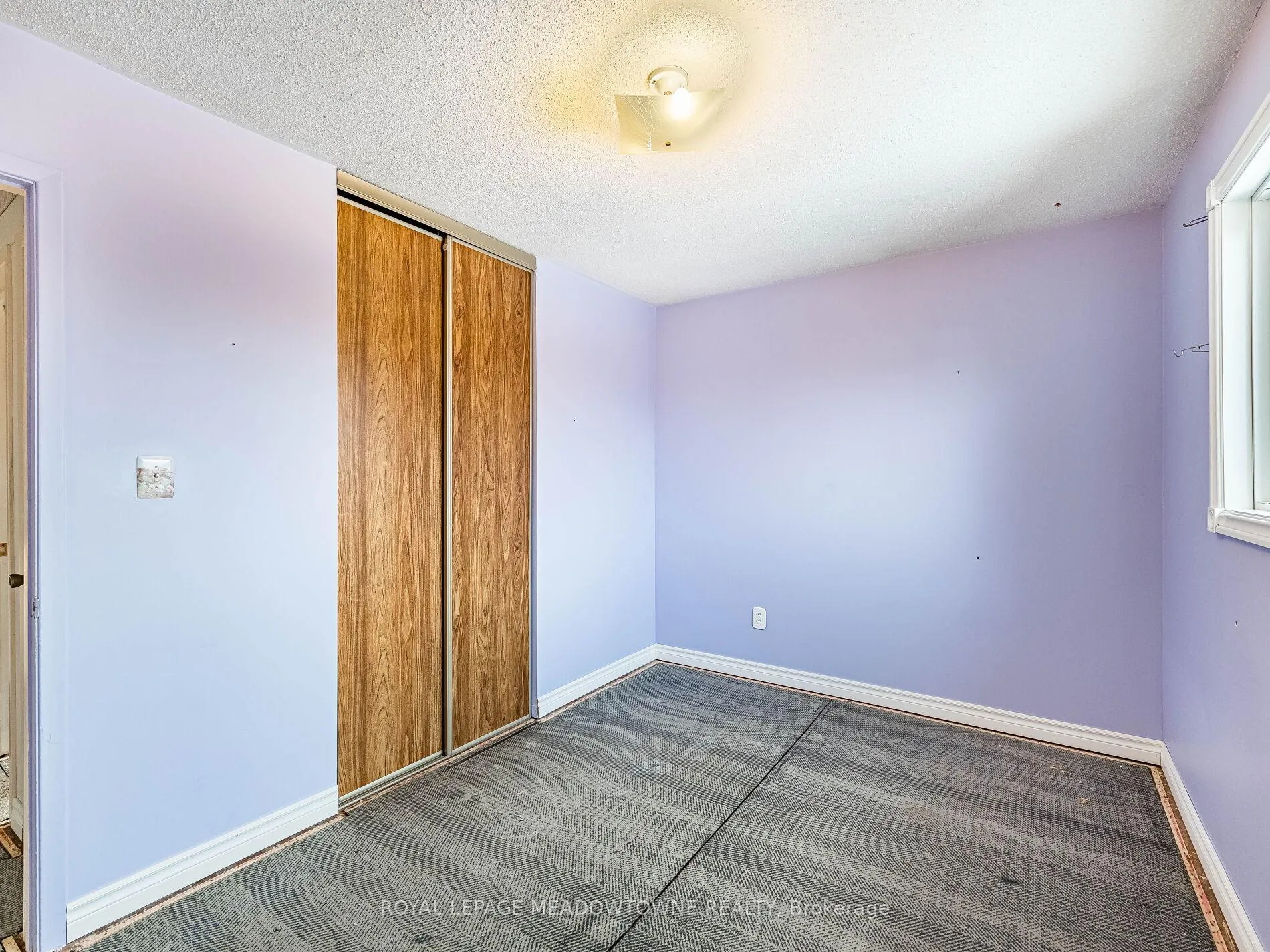Photo 23 of 66 Pluto Drive, Brampton, Madoc — HOMEH