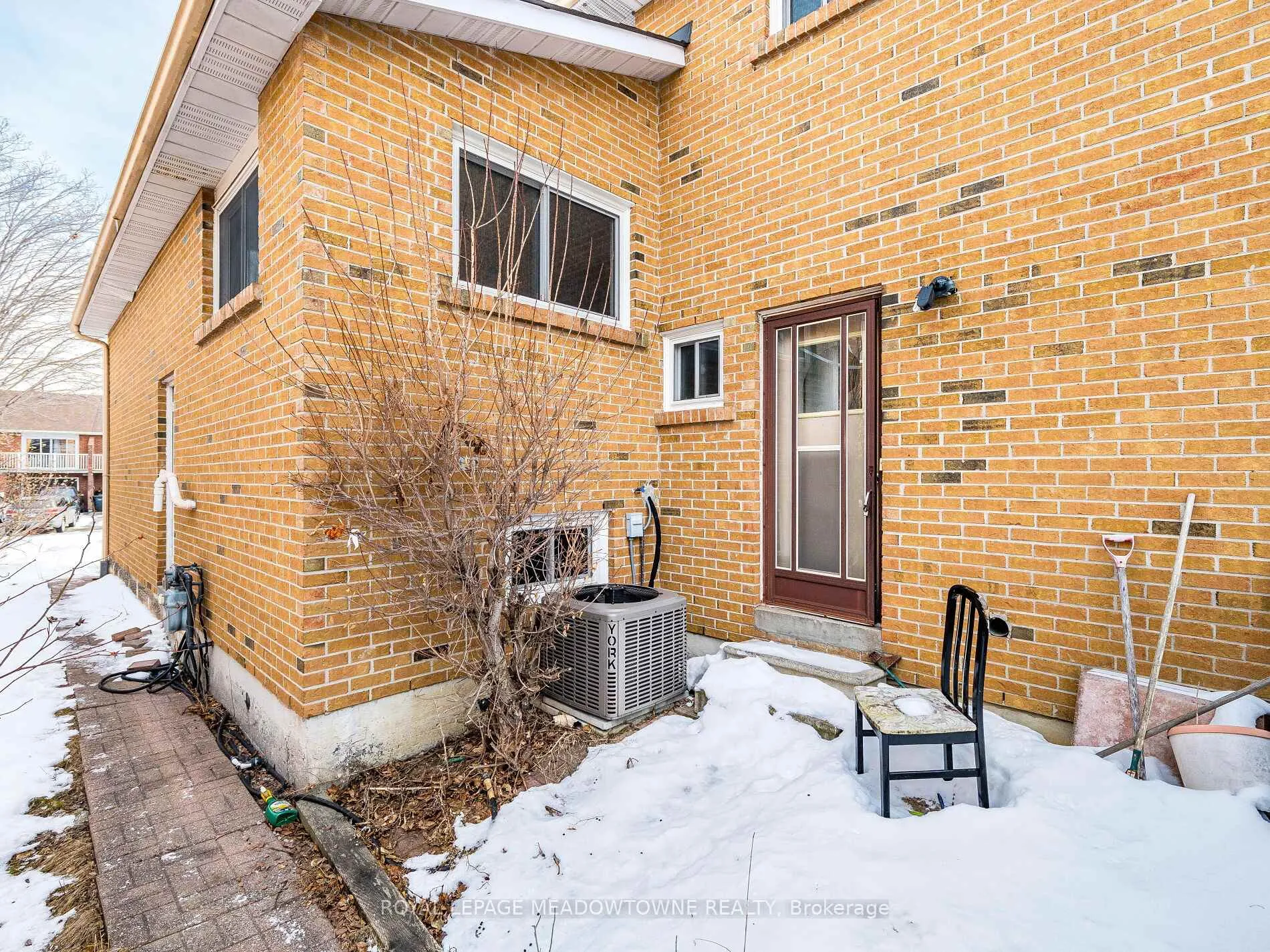 Photo 46 of 66 Pluto Drive, Brampton, Madoc — HOMEH