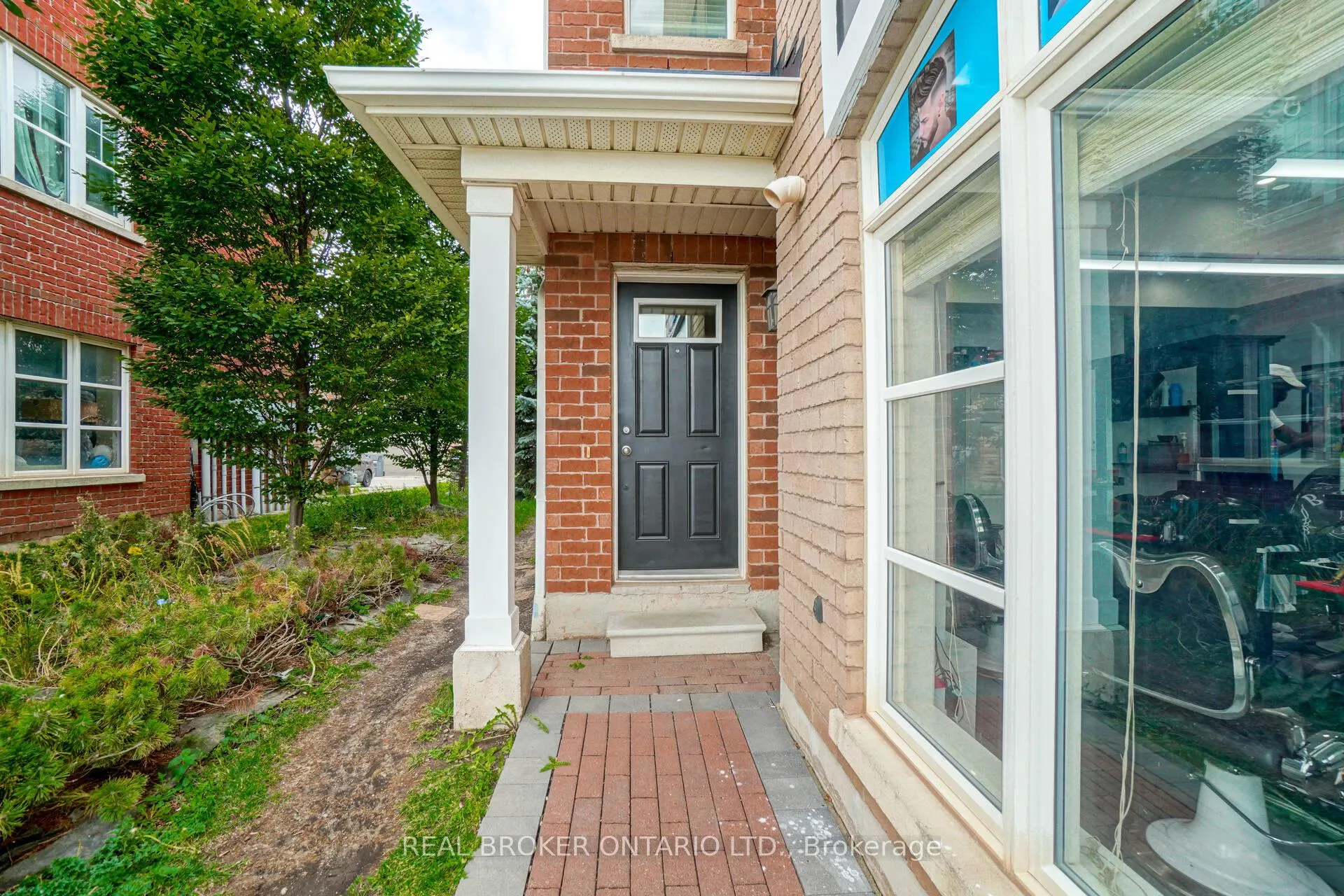 Photo 3 of 64 Commuter Drive, Brampton, Northwest Brampton — HOMEH