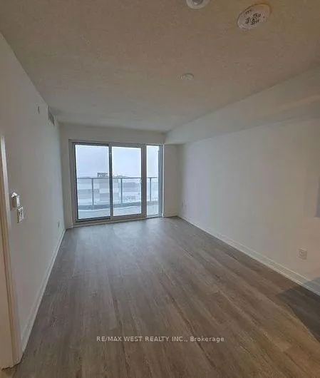 Photo 3 of Unit 609, 1010 Sandy Beach Road, Pickering, Bay Ridges — HOMEH