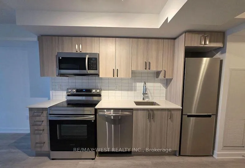 Photo 6 of Unit 609, 1010 Sandy Beach Road, Pickering, Bay Ridges — HOMEH
