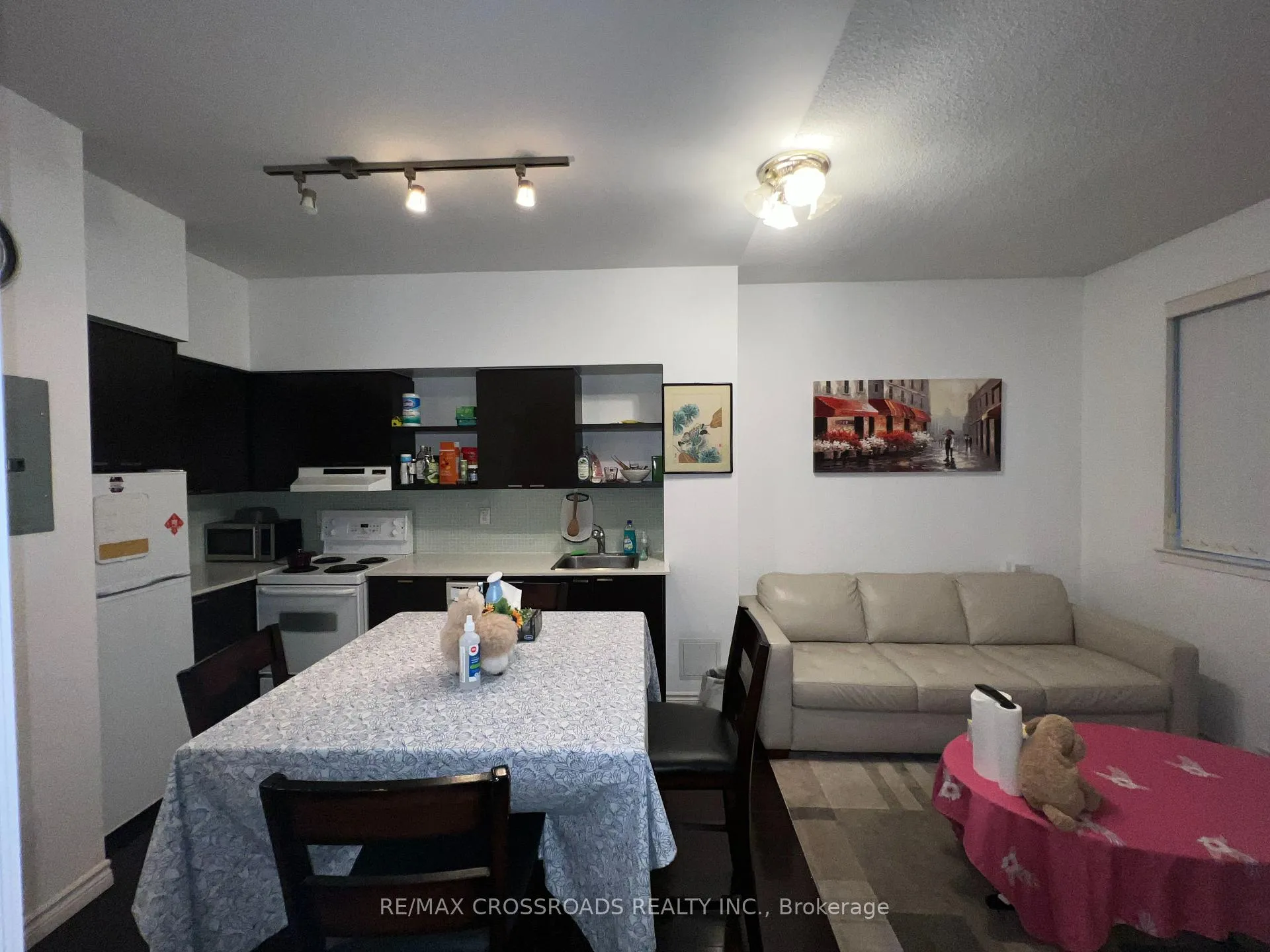 Photo 6 of Unit 815, 35 Hayden Street, Toronto, Church-Yonge Corridor — HOMEH