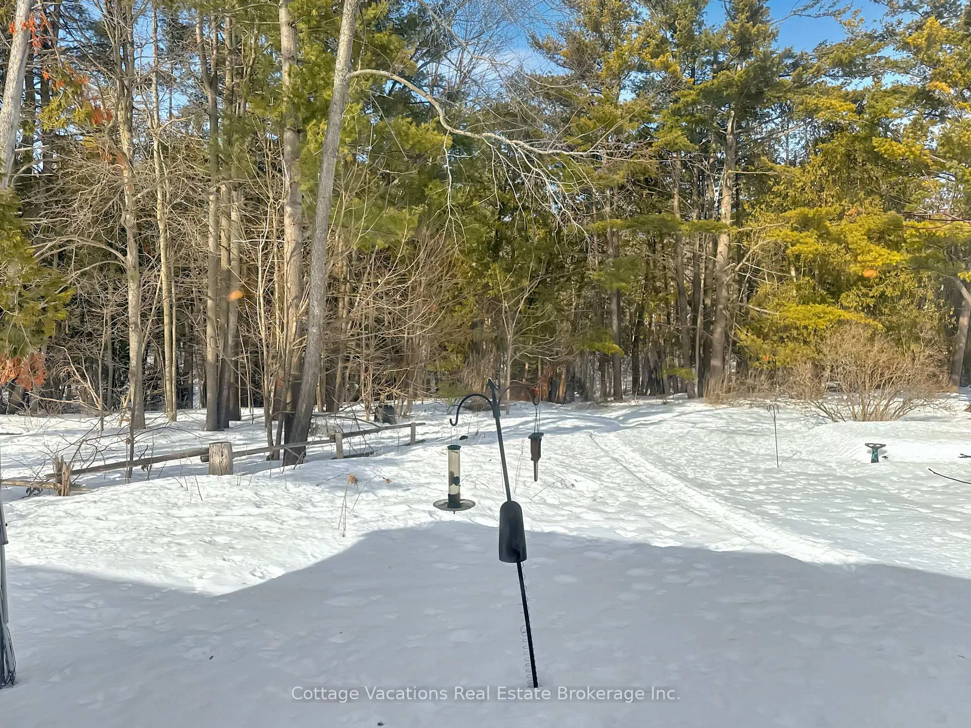 Photo 35 of 28 Riverview Circle, Innisfil, Rural Innisfil — HOMEH