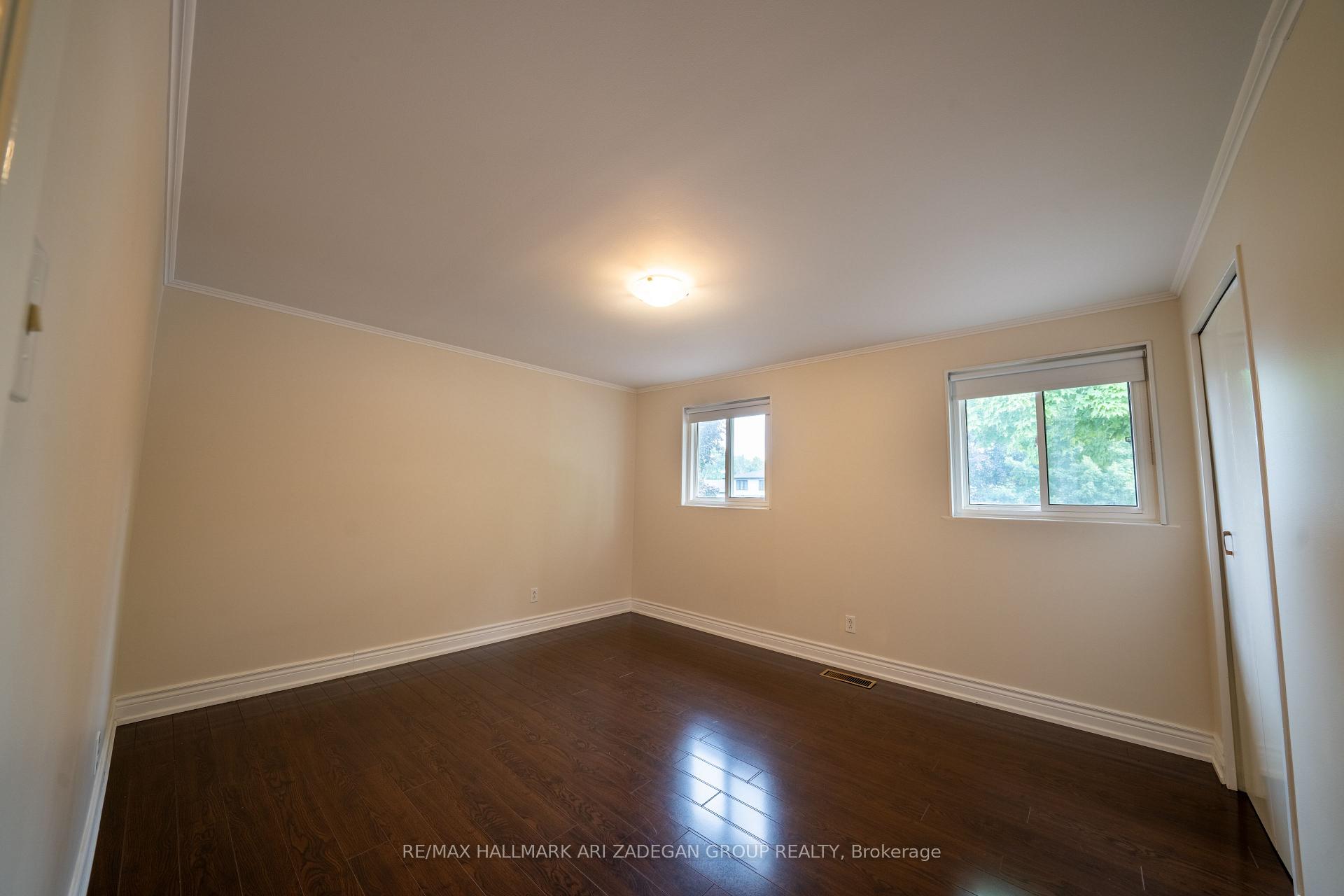 Photo 24 of 22 Silver Aspen Drive, Markham, Thornhill — HOMEH