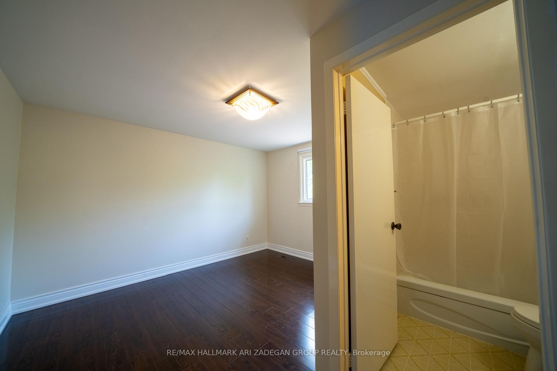 Photo 30 of 22 Silver Aspen Drive, Markham, Thornhill — HOMEH