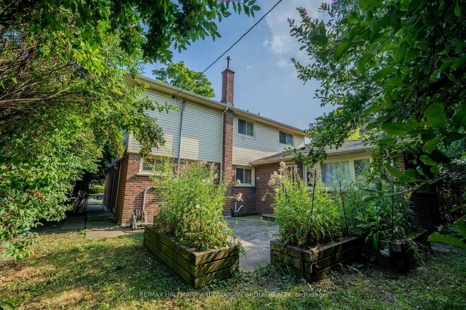 Photo 31 of 22 Silver Aspen Drive, Markham, Thornhill — HOMEH
