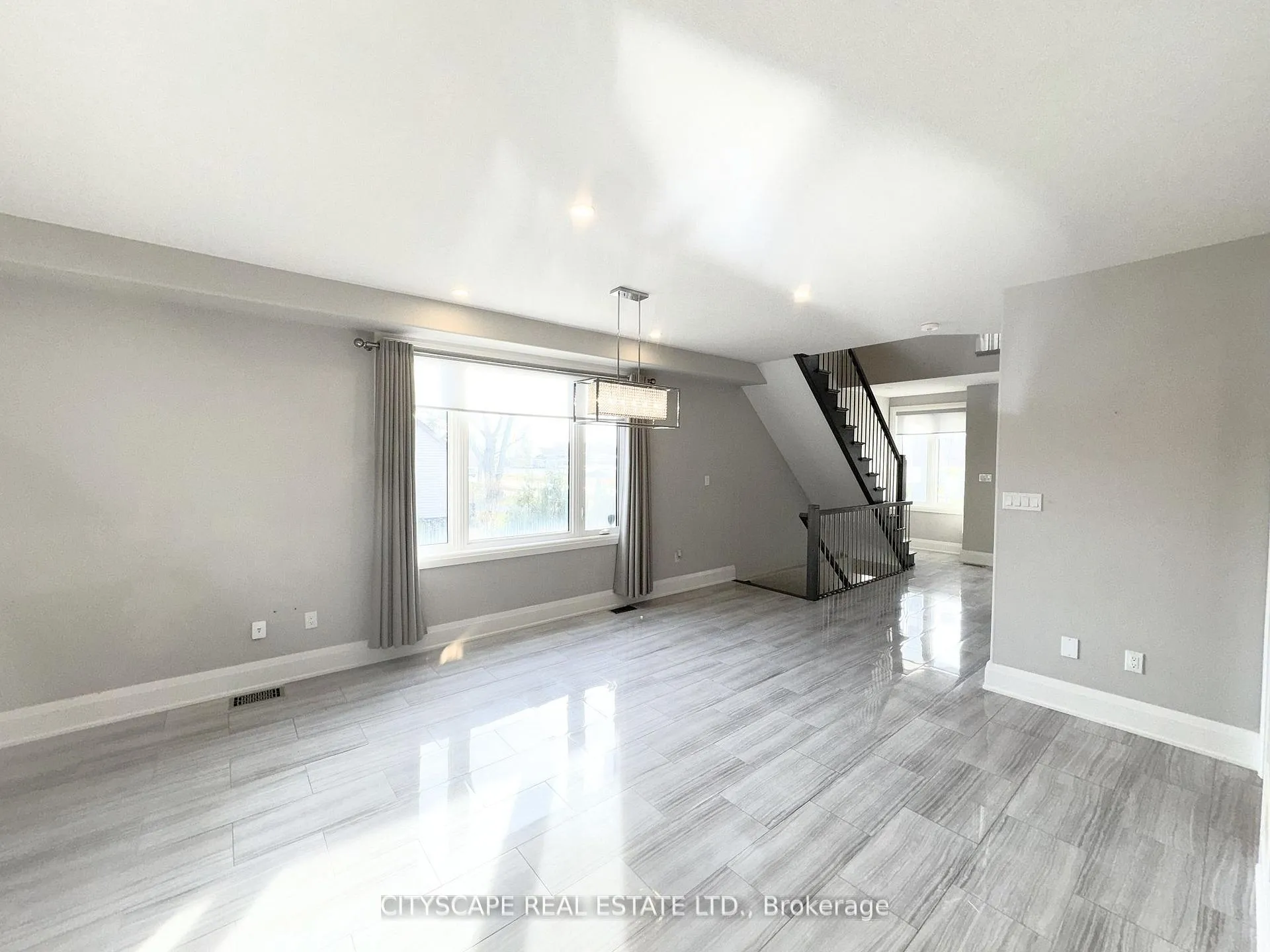 Photo 9 of 5074 Kalar Road, Niagara Falls, Ascot — HOMEH