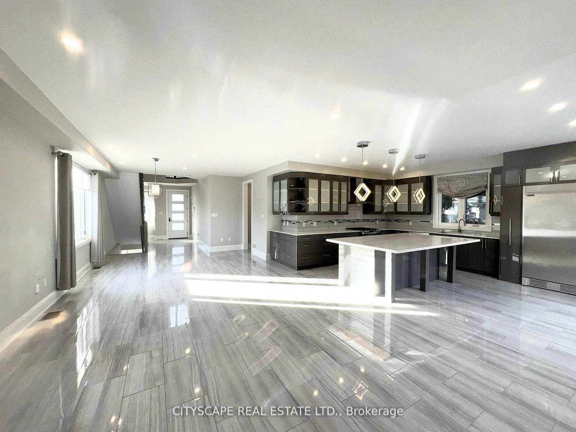 Photo 12 of 5074 Kalar Road, Niagara Falls, Ascot — HOMEH