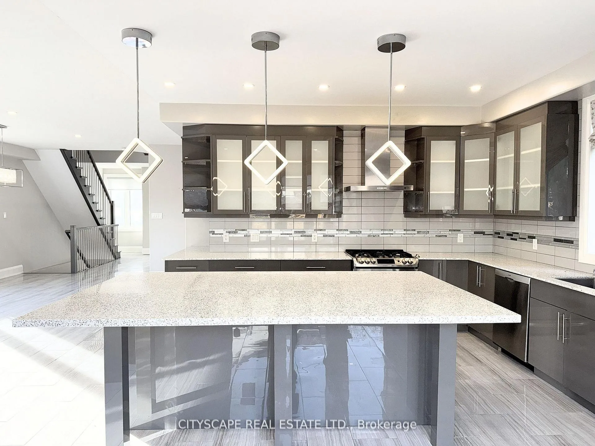 Photo 15 of 5074 Kalar Road, Niagara Falls, Ascot — HOMEH