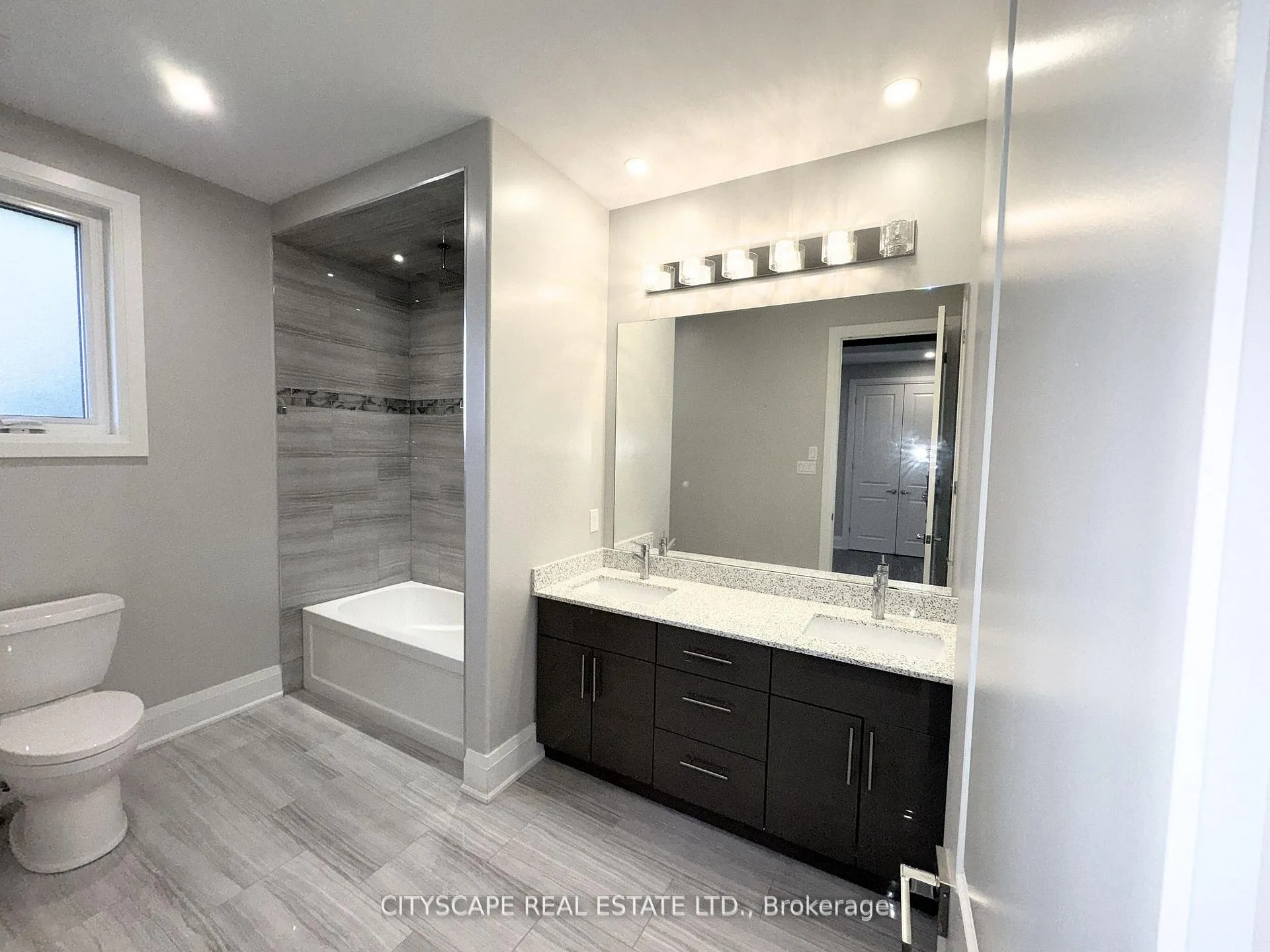 Photo 33 of 5074 Kalar Road, Niagara Falls, Ascot — HOMEH