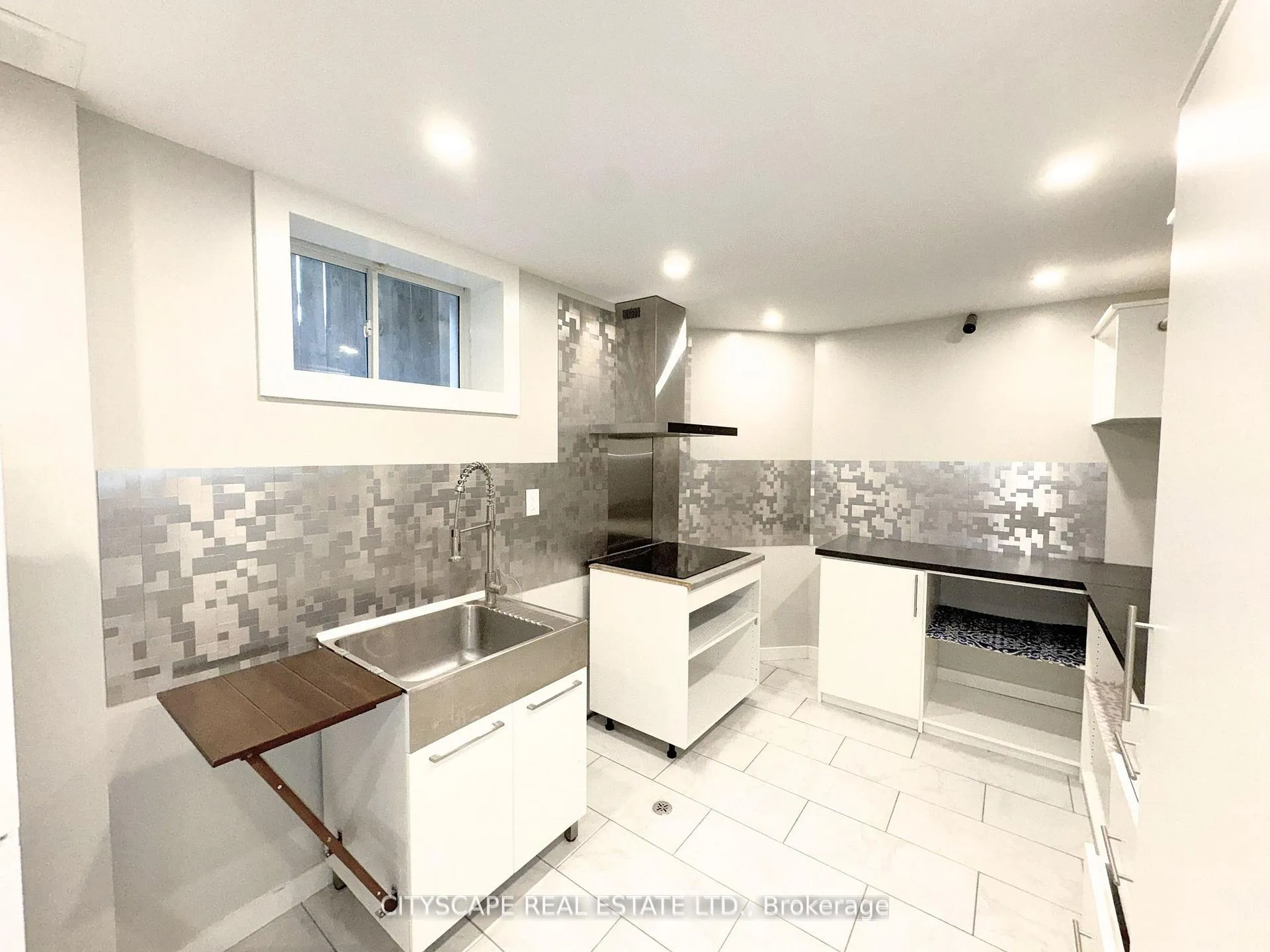 Photo 38 of 5074 Kalar Road, Niagara Falls, Ascot — HOMEH
