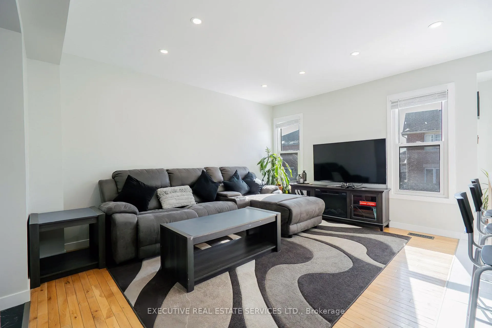 Photo 16 of 26 Stalbridge Avenue, Brampton, Fletcher's Creek South — HOMEH