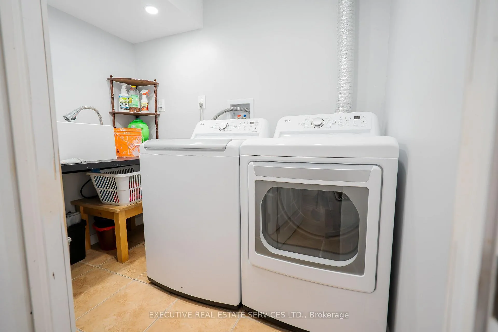 Photo 35 of 26 Stalbridge Avenue, Brampton, Fletcher's Creek South — HOMEH