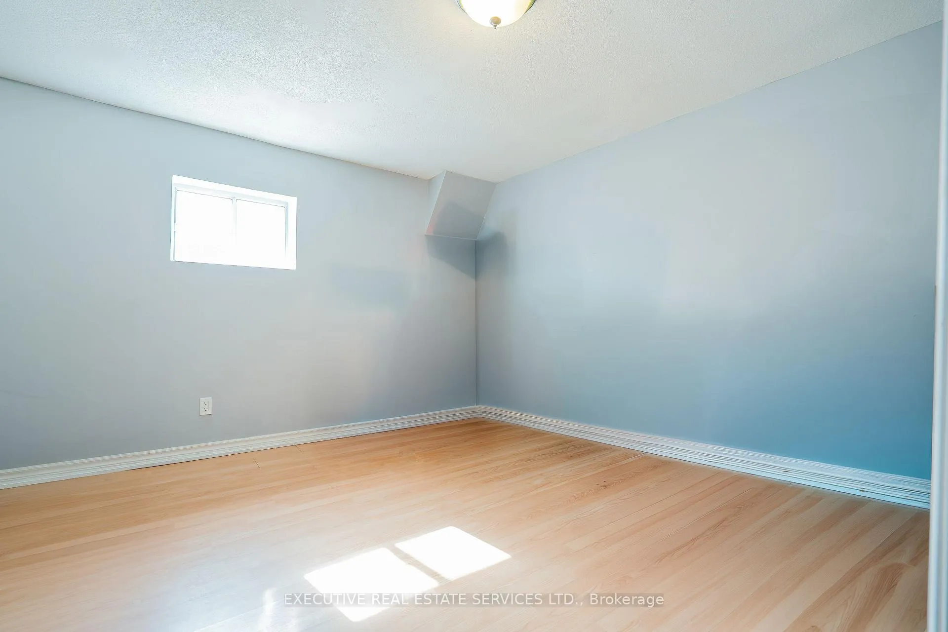 Photo 43 of 26 Stalbridge Avenue, Brampton, Fletcher's Creek South — HOMEH