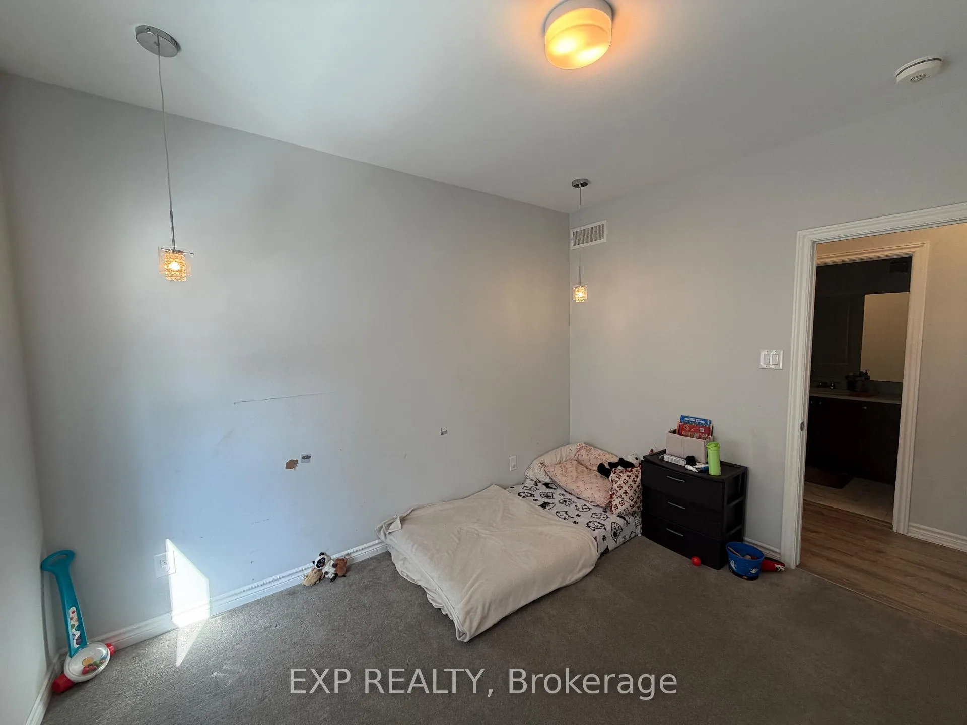 Photo 12 of 700 Lapland Private, Ottawa, Kanata - Emerald Meadows/Trailwest — HOMEH