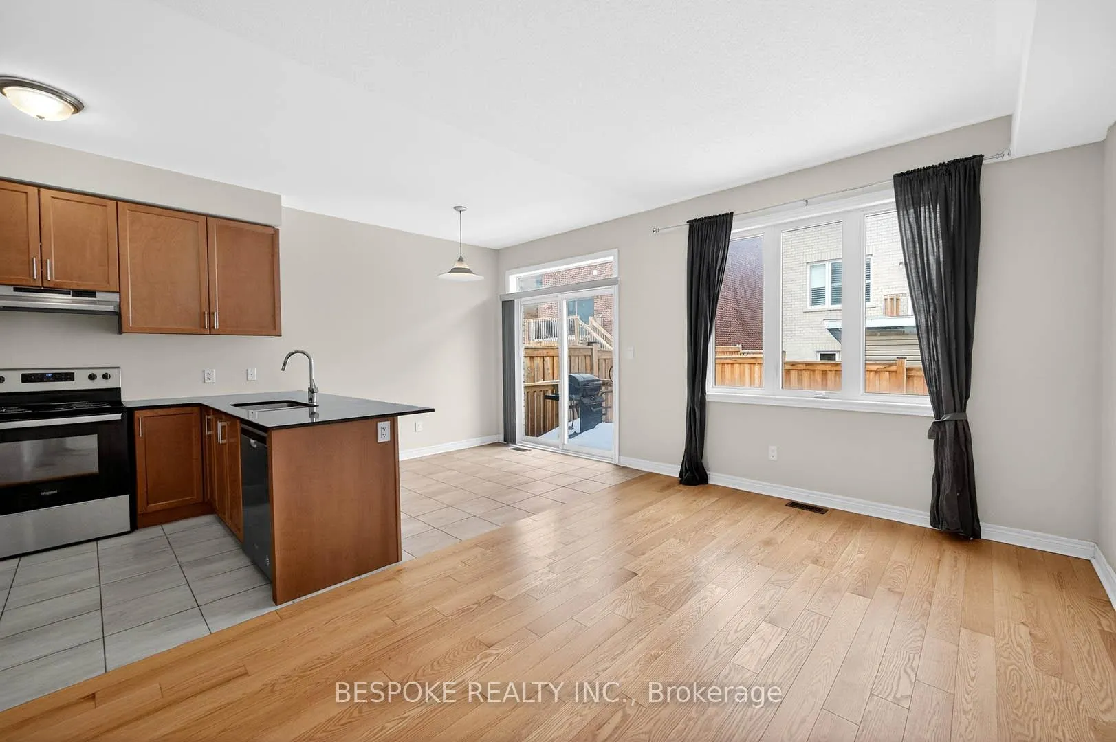 Photo 11 of 1134 Citrine Street, Pickering, Rural Pickering — HOMEH