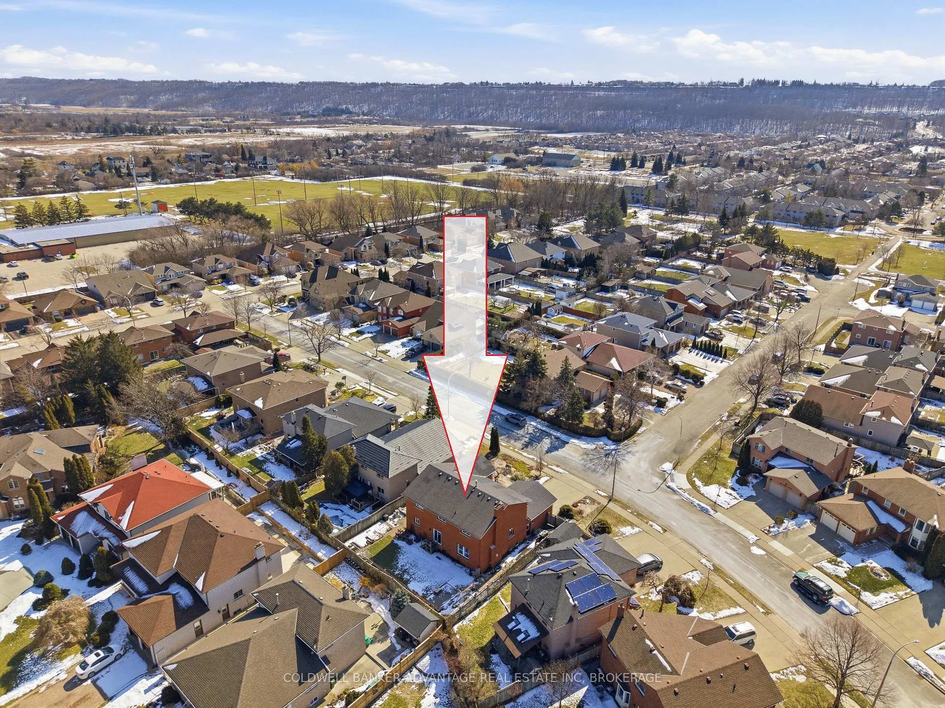 Photo 11 of 137 Valera Drive, Hamilton, Stoney Creek — HOMEH