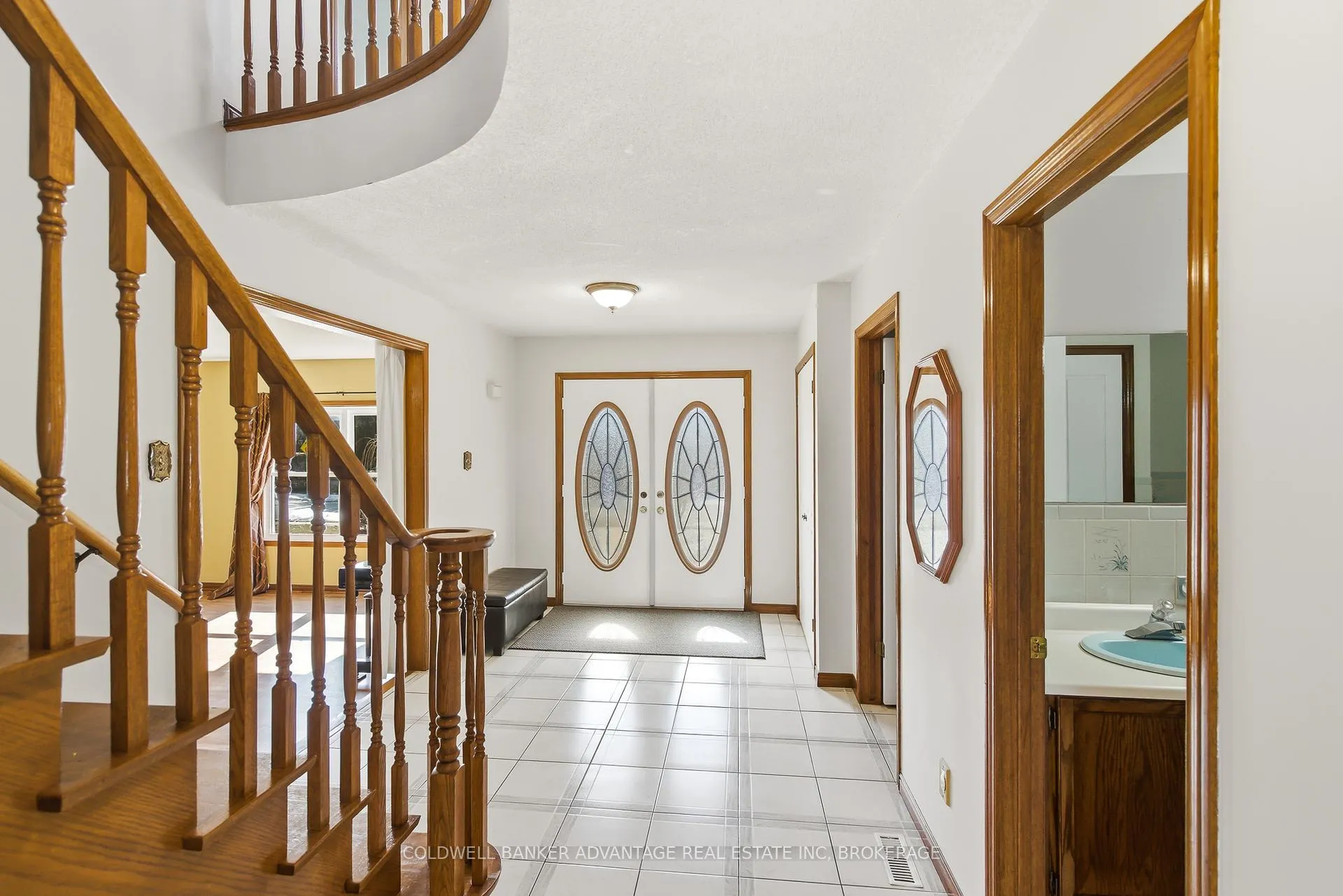 Photo 12 of 137 Valera Drive, Hamilton, Stoney Creek — HOMEH