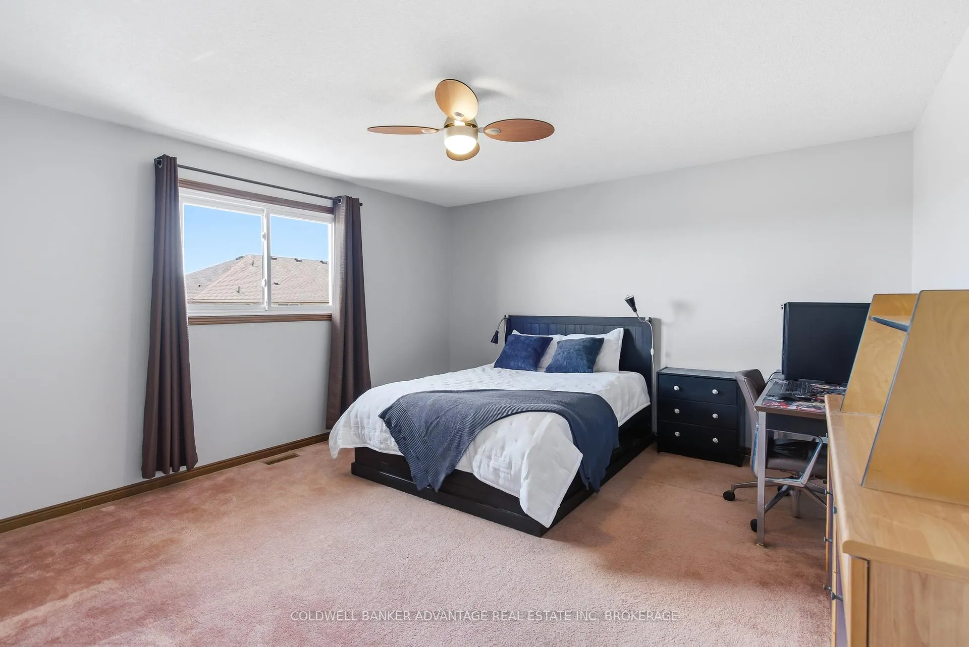 Photo 27 of 137 Valera Drive, Hamilton, Stoney Creek — HOMEH