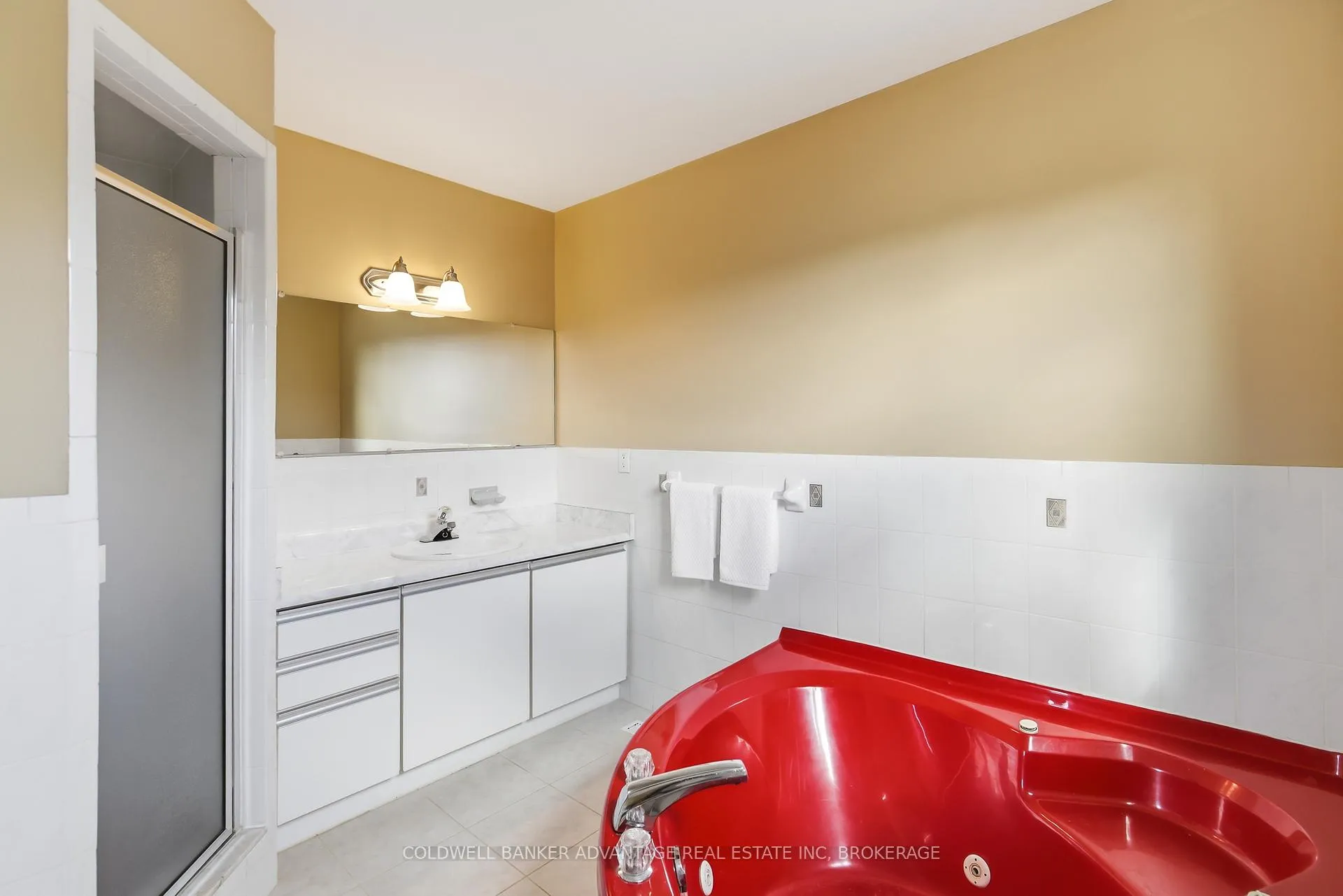 Photo 35 of 137 Valera Drive, Hamilton, Stoney Creek — HOMEH