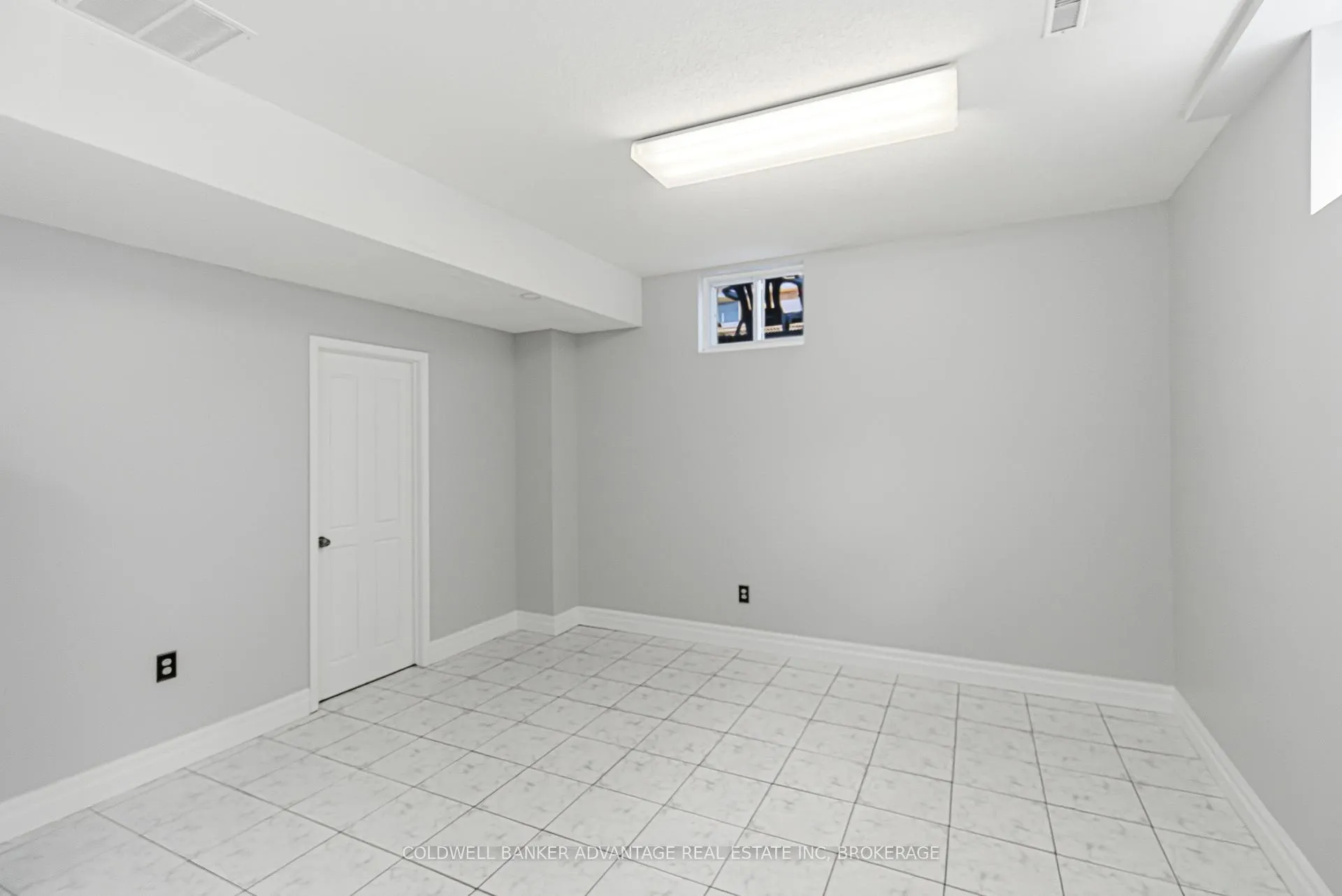 Photo 38 of 137 Valera Drive, Hamilton, Stoney Creek — HOMEH
