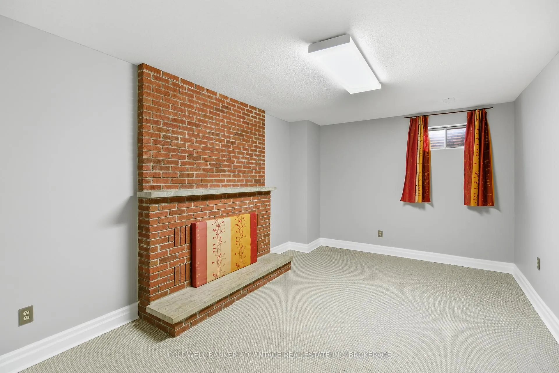 Photo 42 of 137 Valera Drive, Hamilton, Stoney Creek — HOMEH