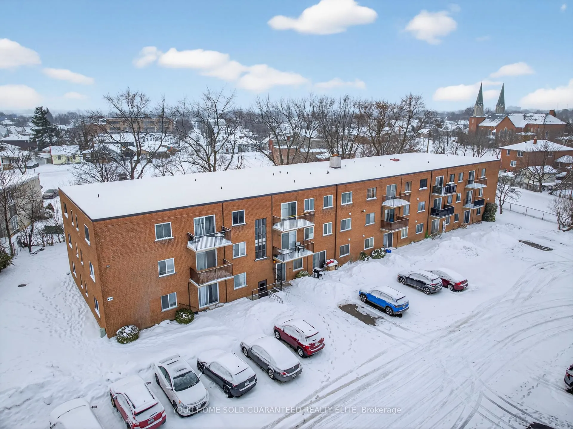 Front of Unit 10, 456 Carlton Street