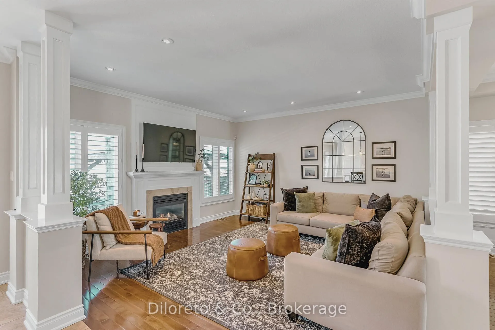 Photo 8 of 28 Michelangelo Lane, Hamilton, Carpenter — HOMEH
