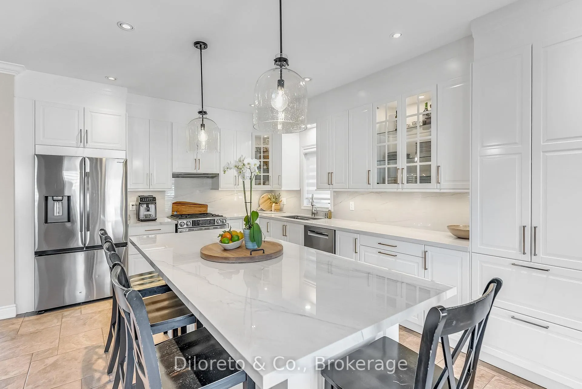 Photo 15 of 28 Michelangelo Lane, Hamilton, Carpenter — HOMEH