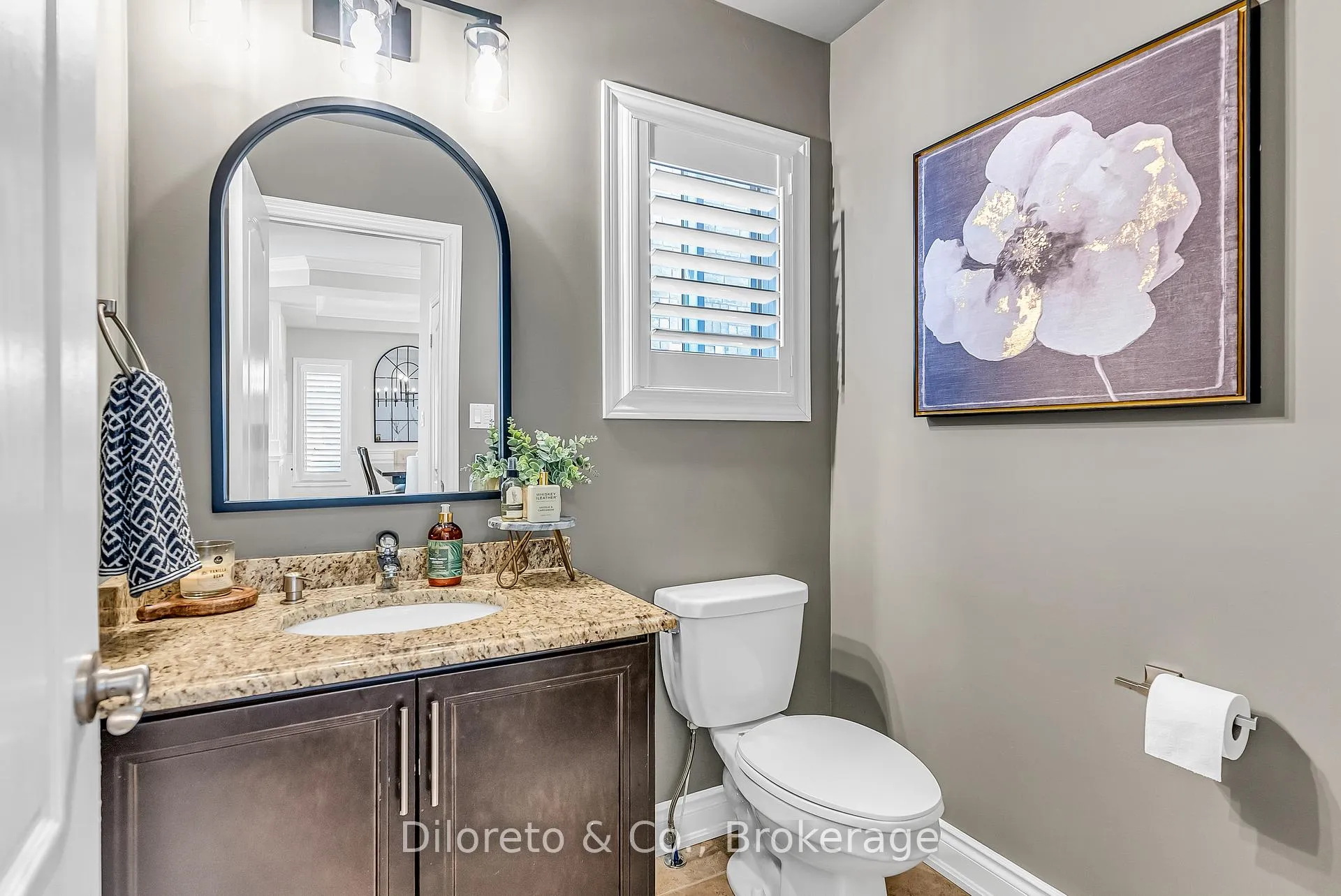 Photo 21 of 28 Michelangelo Lane, Hamilton, Carpenter — HOMEH