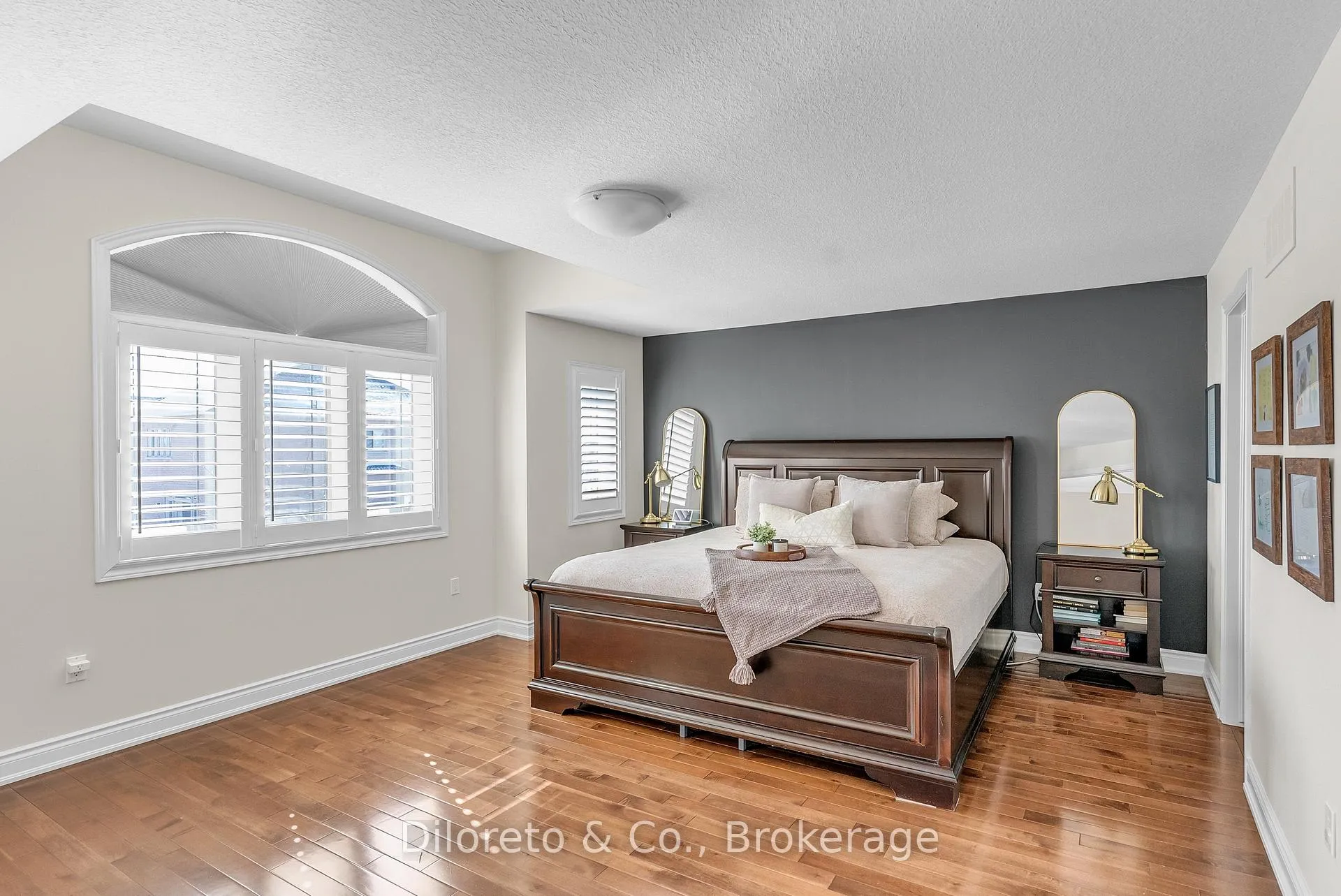 Photo 23 of 28 Michelangelo Lane, Hamilton, Carpenter — HOMEH
