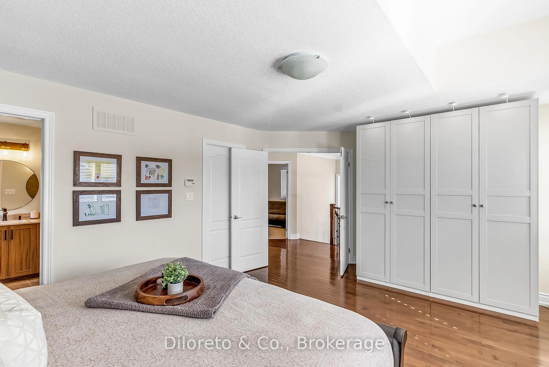 Photo 25 of 28 Michelangelo Lane, Hamilton, Carpenter — HOMEH